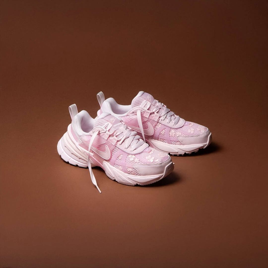 NIKE V2K RUN RUNTEKK 櫻花粉 淡粉 花朵 花花 復古 女鞋 HJ5269-600 / 預購