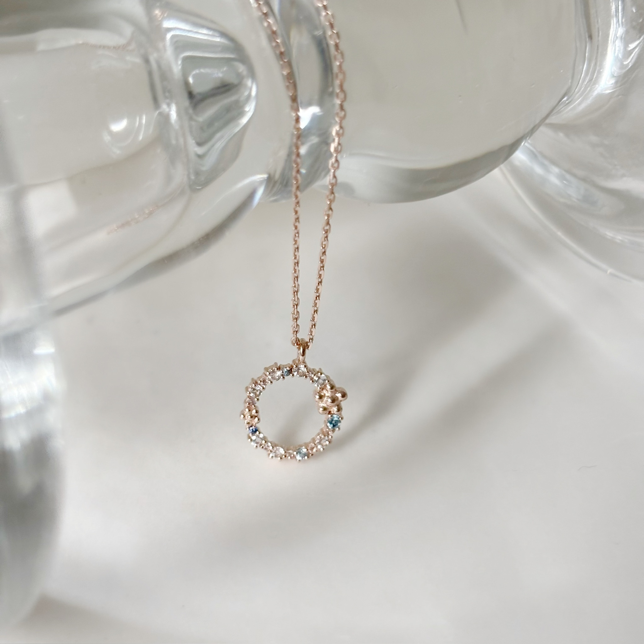 藍白寶石花圈項鍊