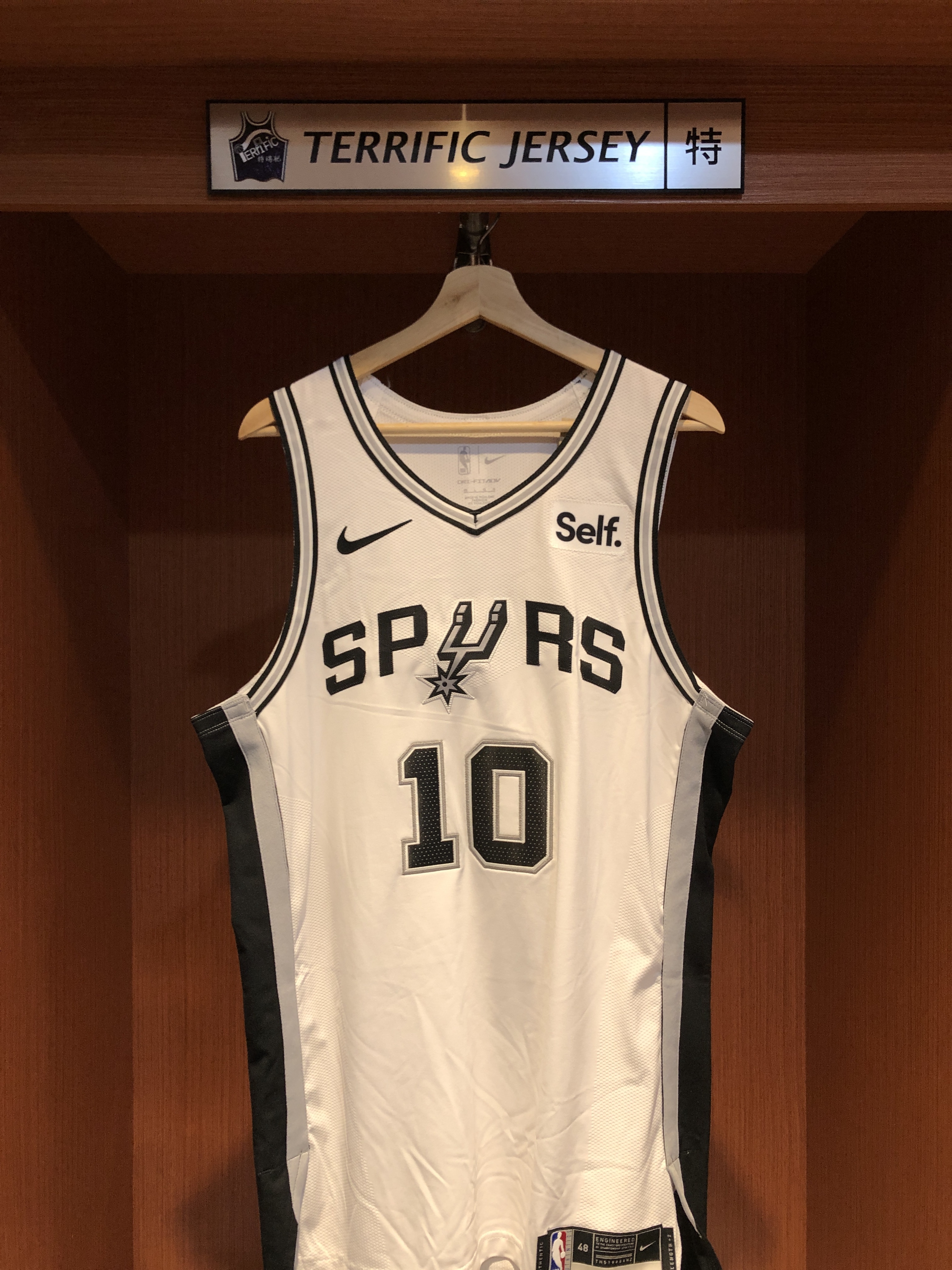 NBA球衣 Jeremy Sochan 聖安東尼奧馬刺白 Association Nike Authentic 球員版 電繡 含贊助商標 全新