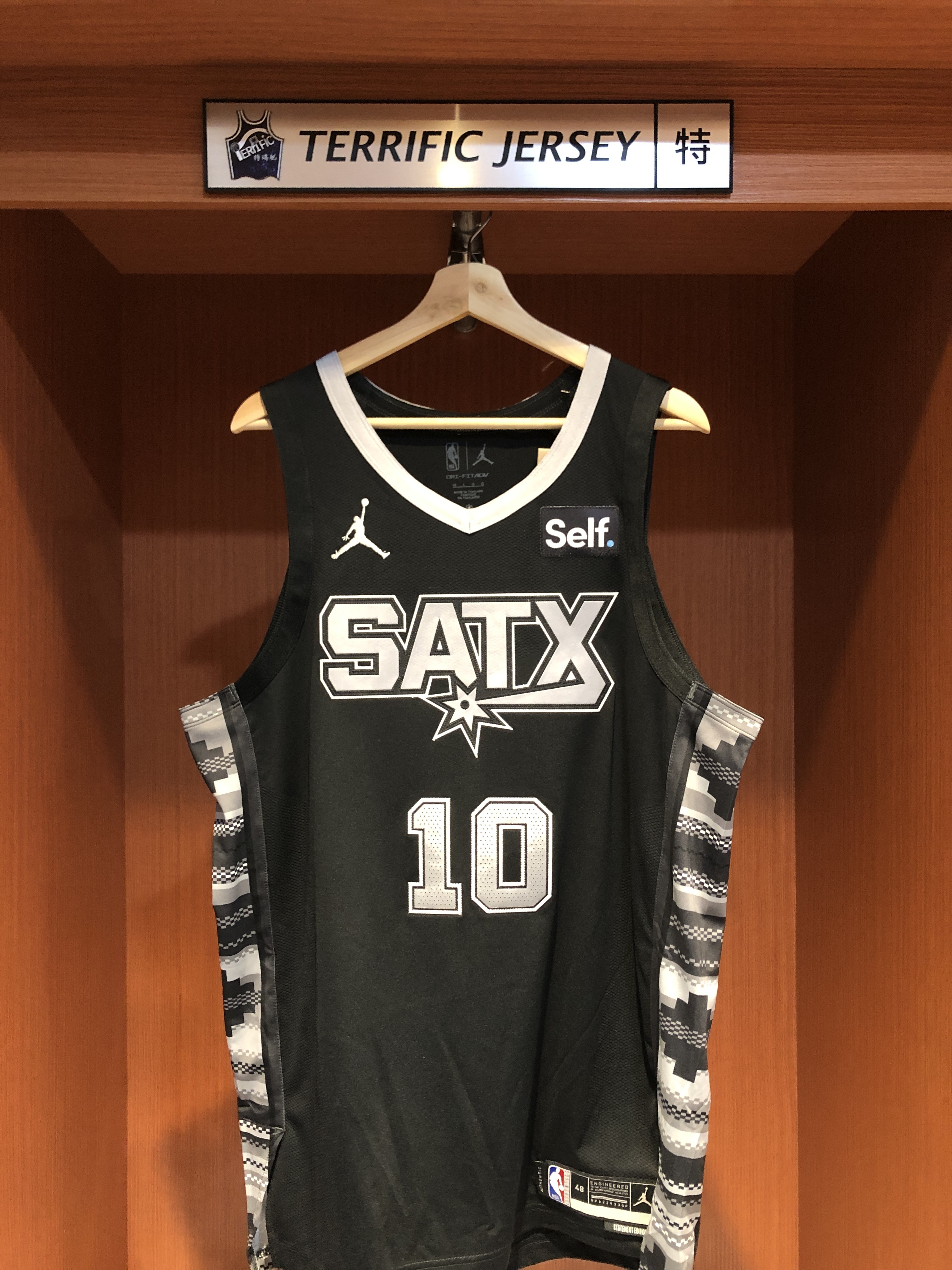 NBA球衣 Jeremy Sochan 聖安東尼奧馬刺黑圖騰 Statement Jordan Authentic 球員版 電繡 含贊助商標 全新