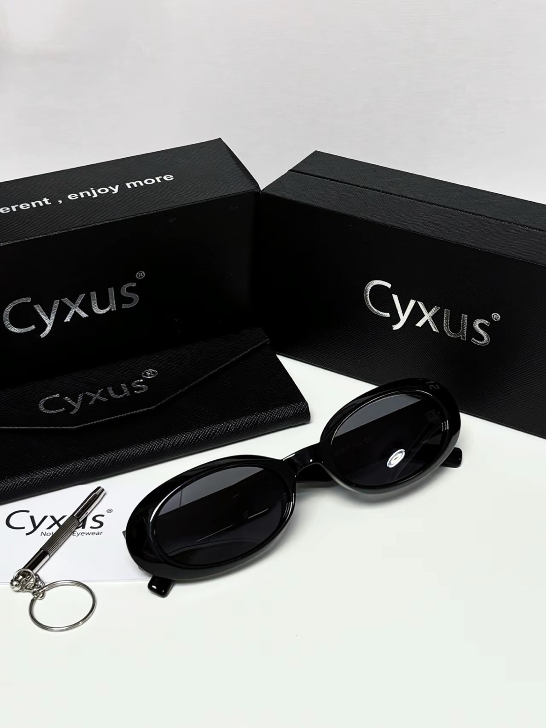 CYXUS 趙露思同款 貓眼墨鏡