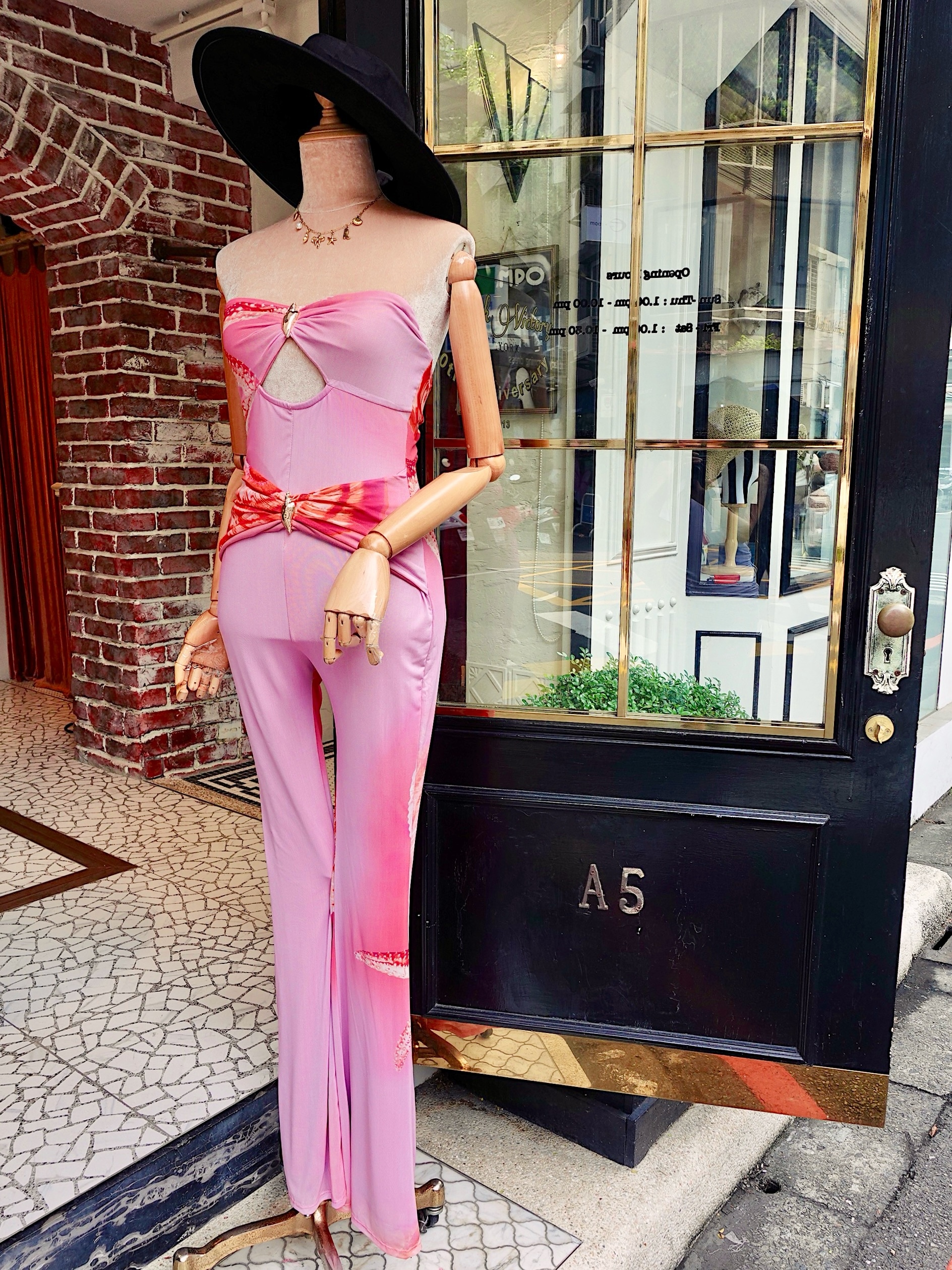 Pink Love粉紅色印花金屬貝殼飾環 Cutout連身喇叭褲Jumpsuit