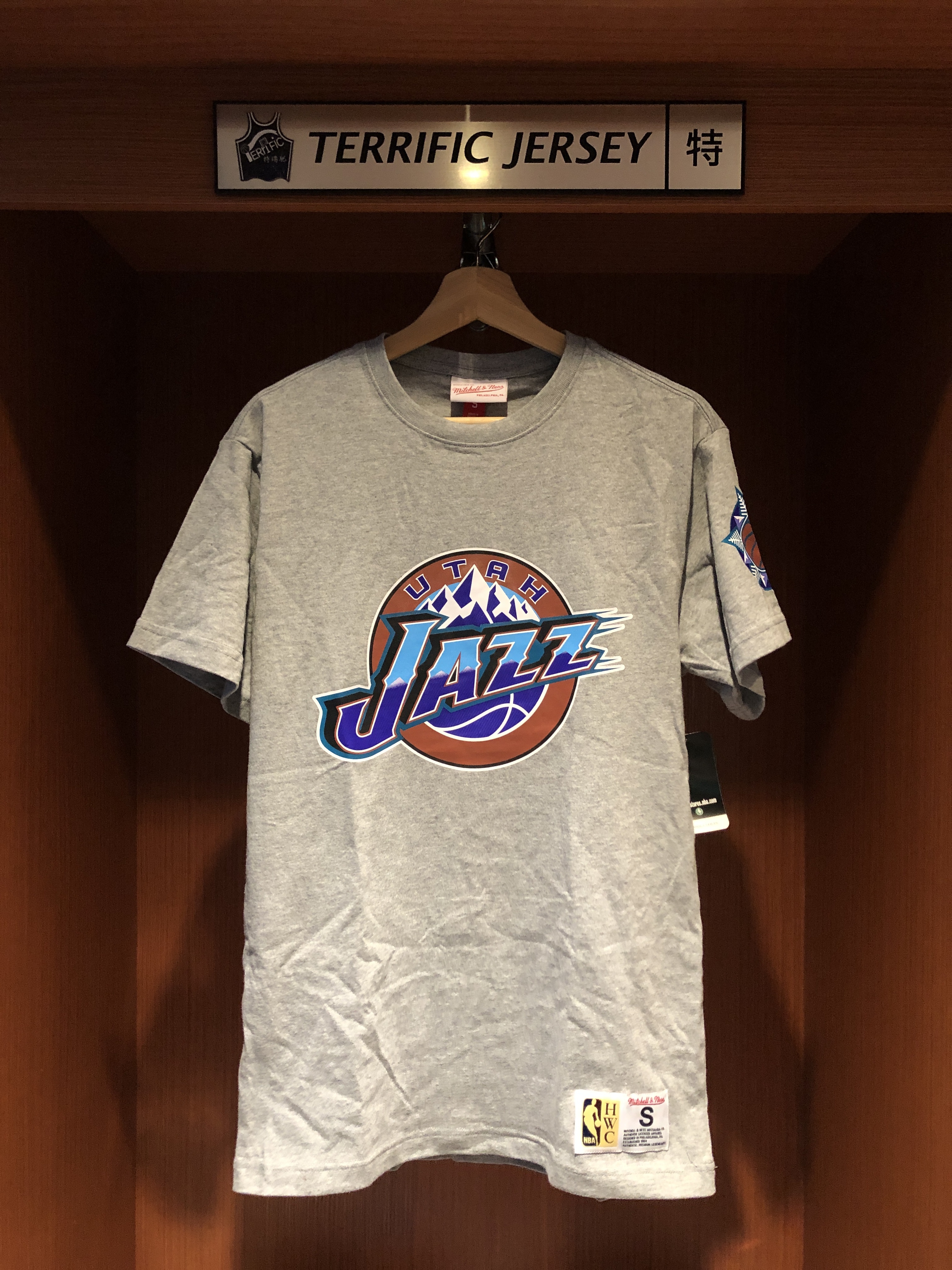 NBA短袖 Utah Jazz 猶他爵士灰 復古隊徽 M&N Heavyweight Tee 高磅數 棉質 全新