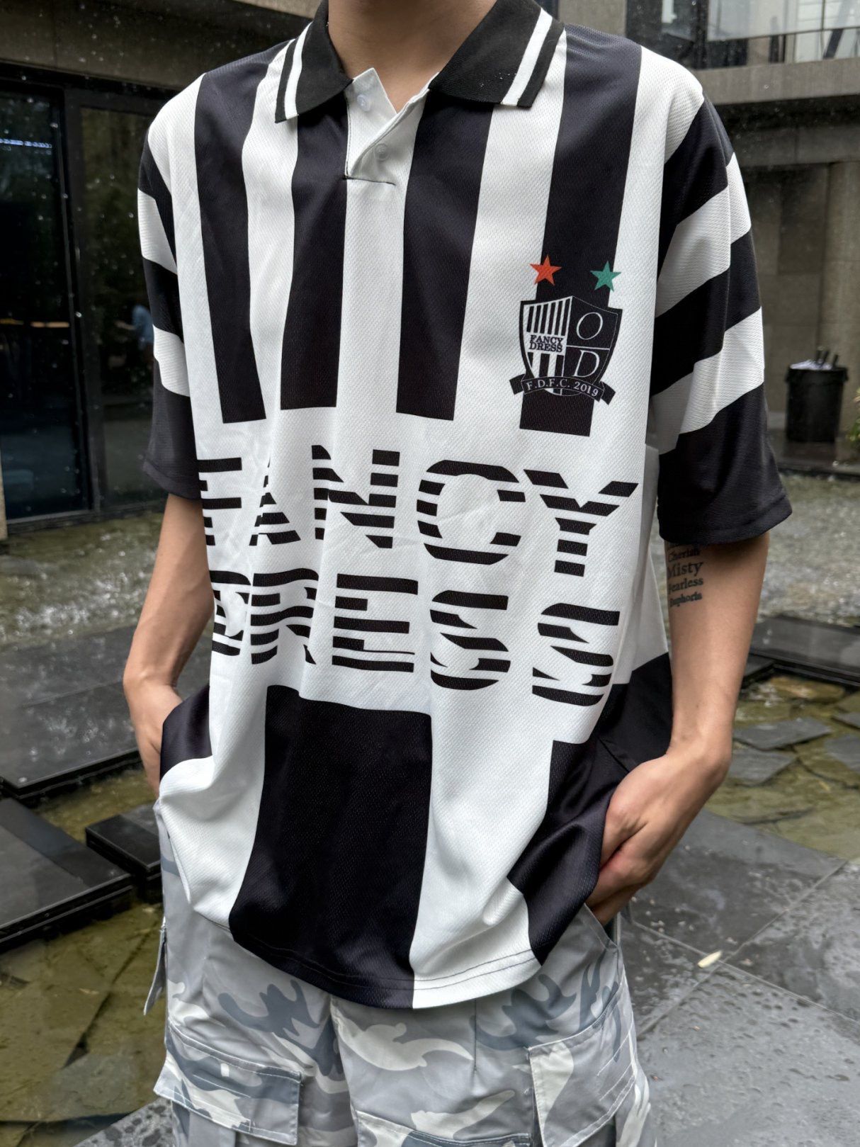 反領直間數字短袖Tee OUR ROOM-132T