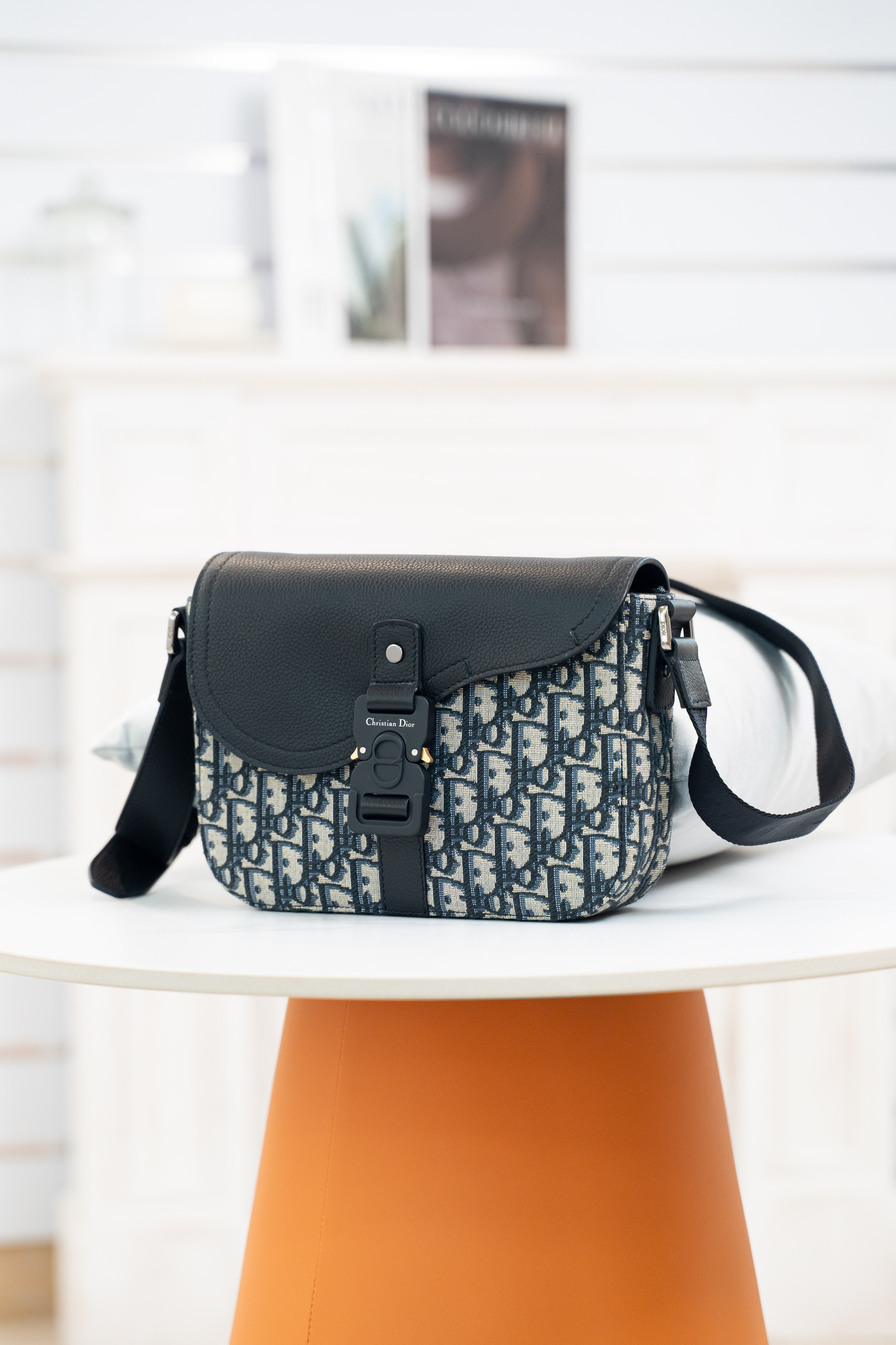 DIOR Oblique印花粒面 牛皮革 馬鞍包 米色