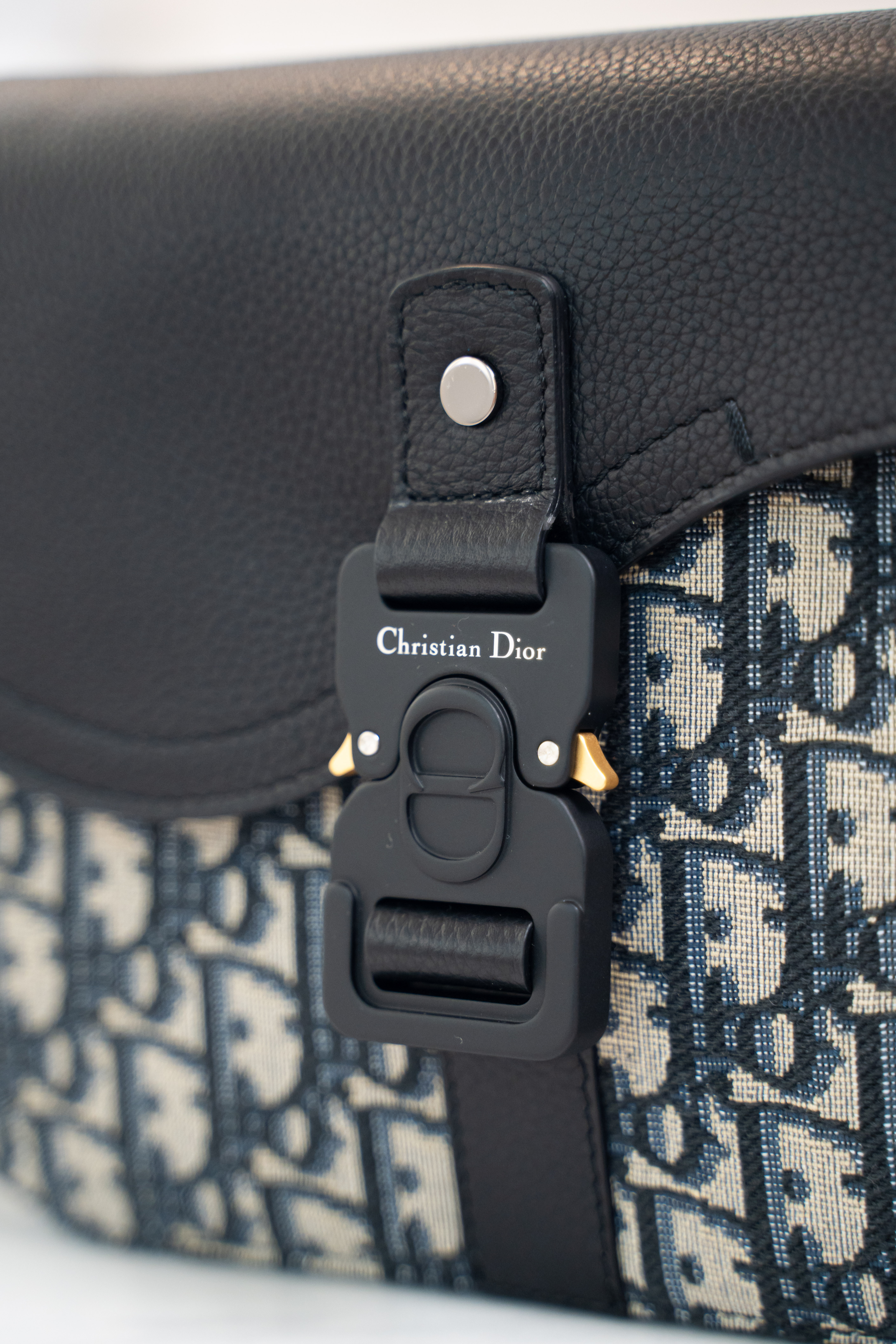 DIOR Oblique印花粒面 牛皮革 馬鞍包 米色