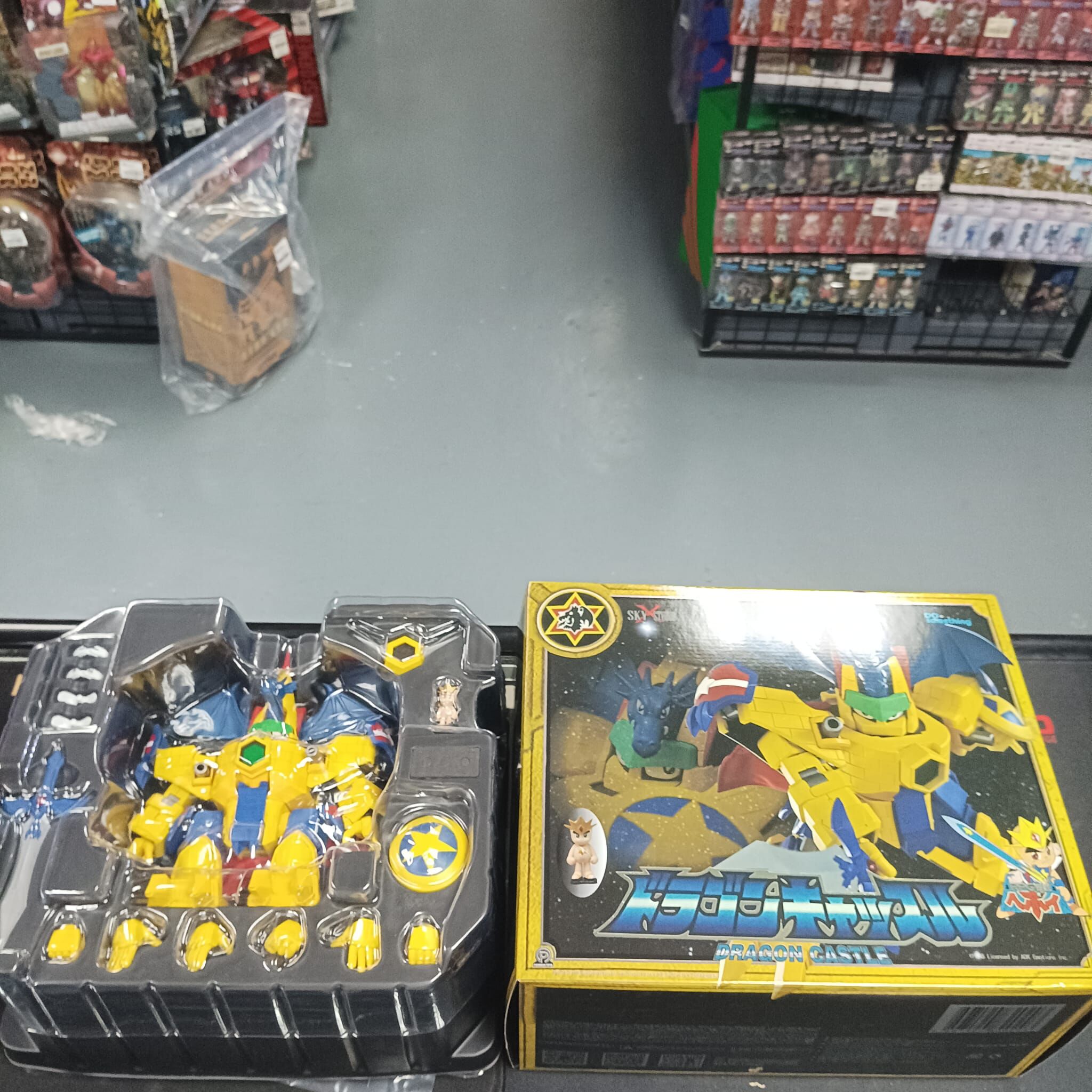 寄賣-Sky X Studio  - 飛龍城堡 動畫色《至尊勇者》