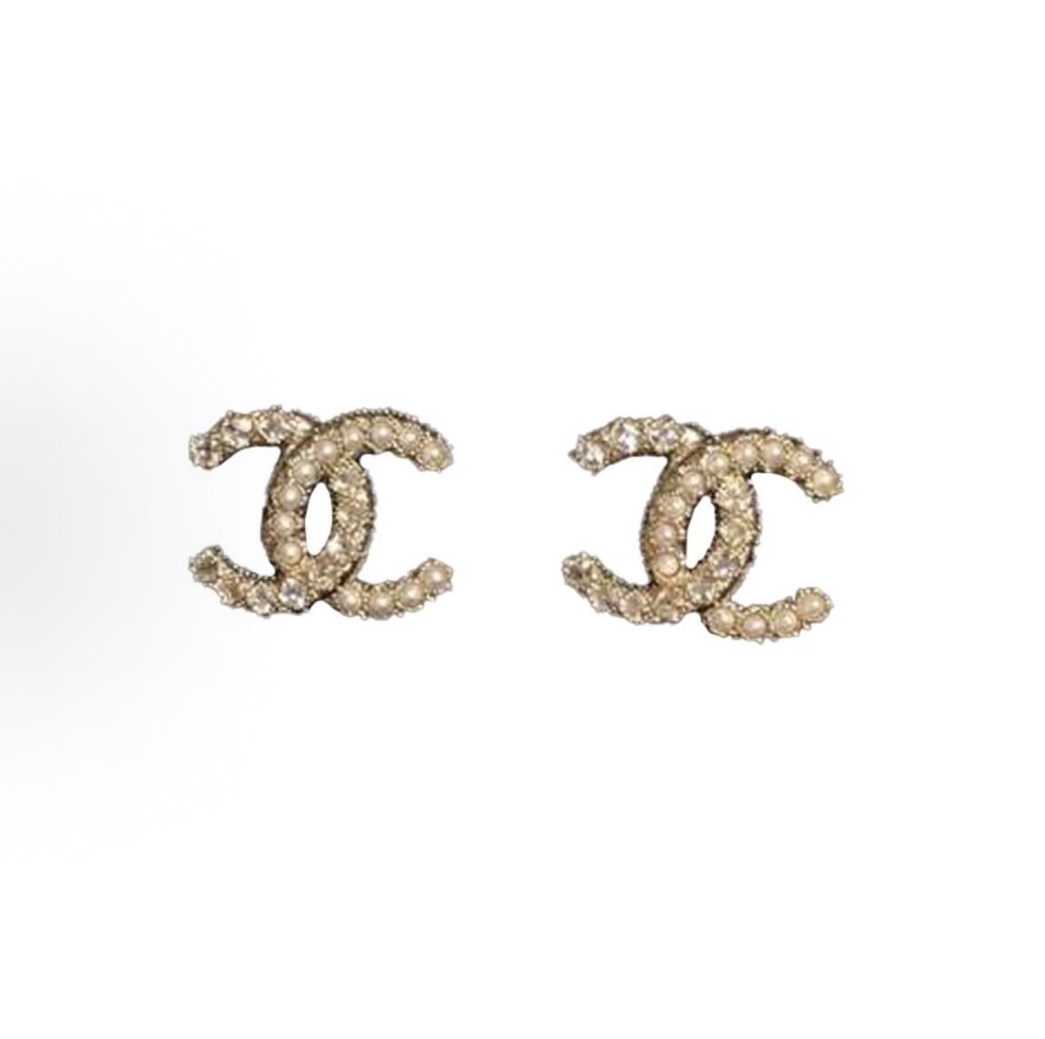 CHANEL  金色鑲鑽雙c耳環