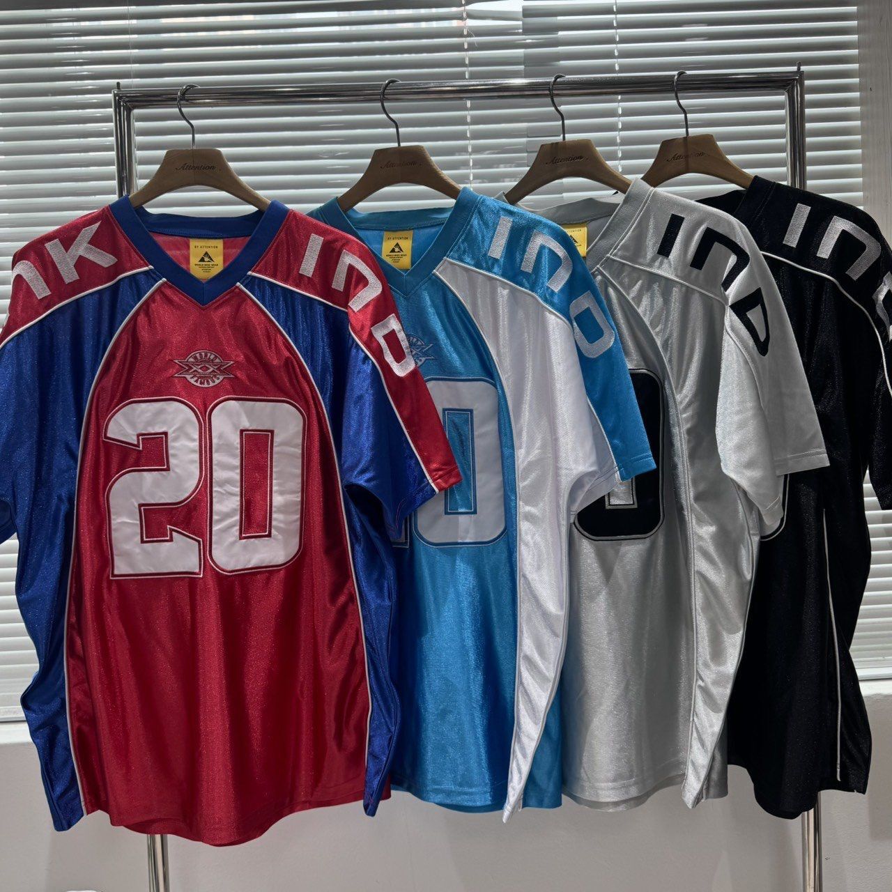 V領數字短袖Tee BY ATTENTION-406T