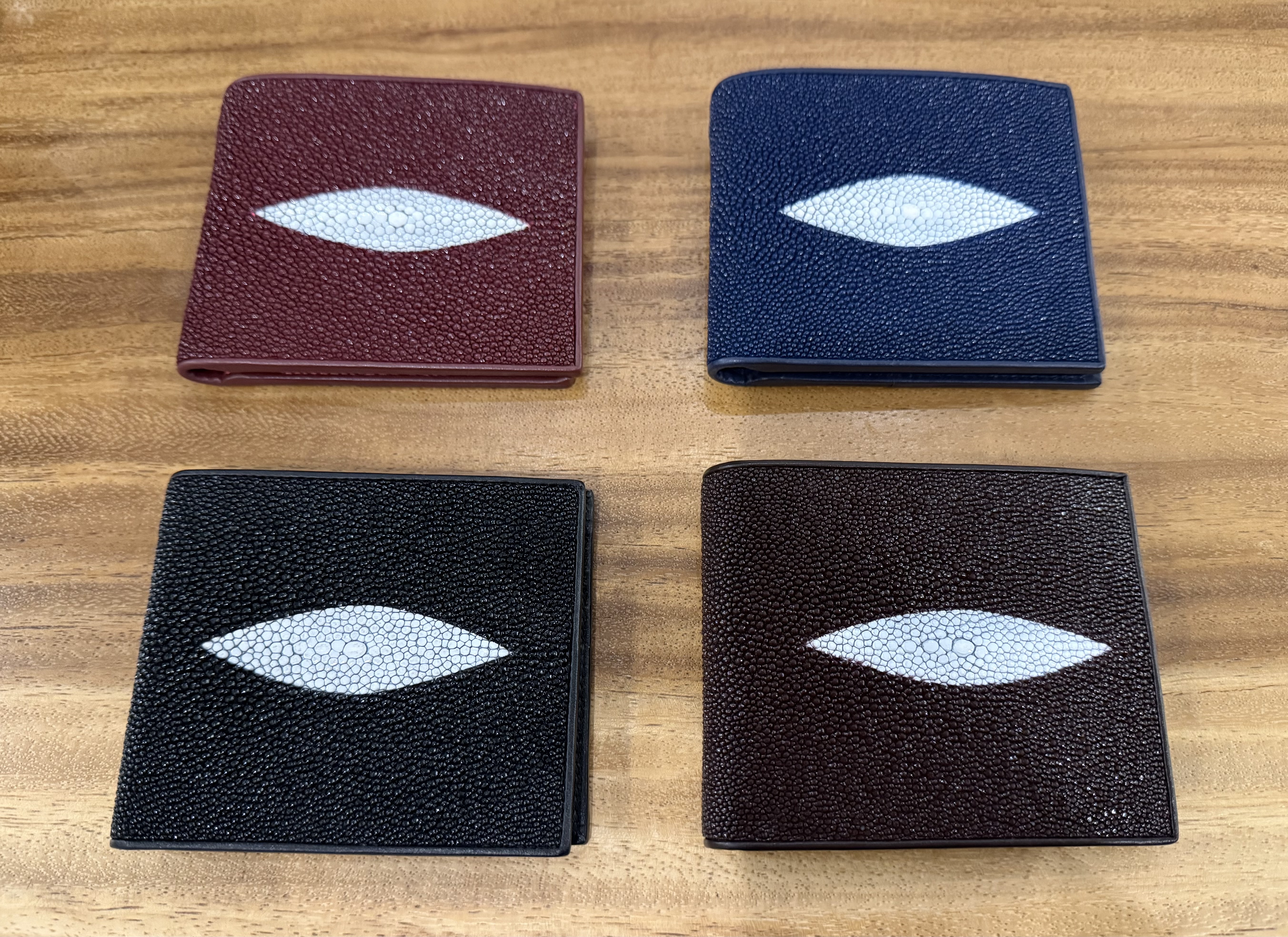 泰國 魔鬼魚皮銀包（T6 T760）