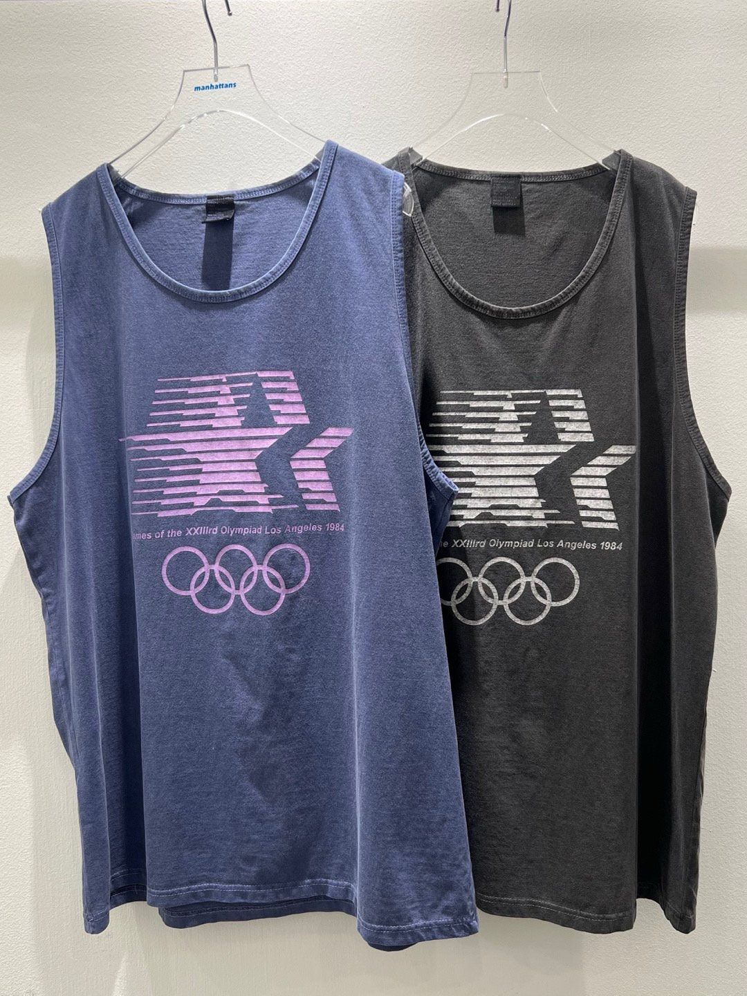 OverSize英文字圖案背心 manhattans-043V