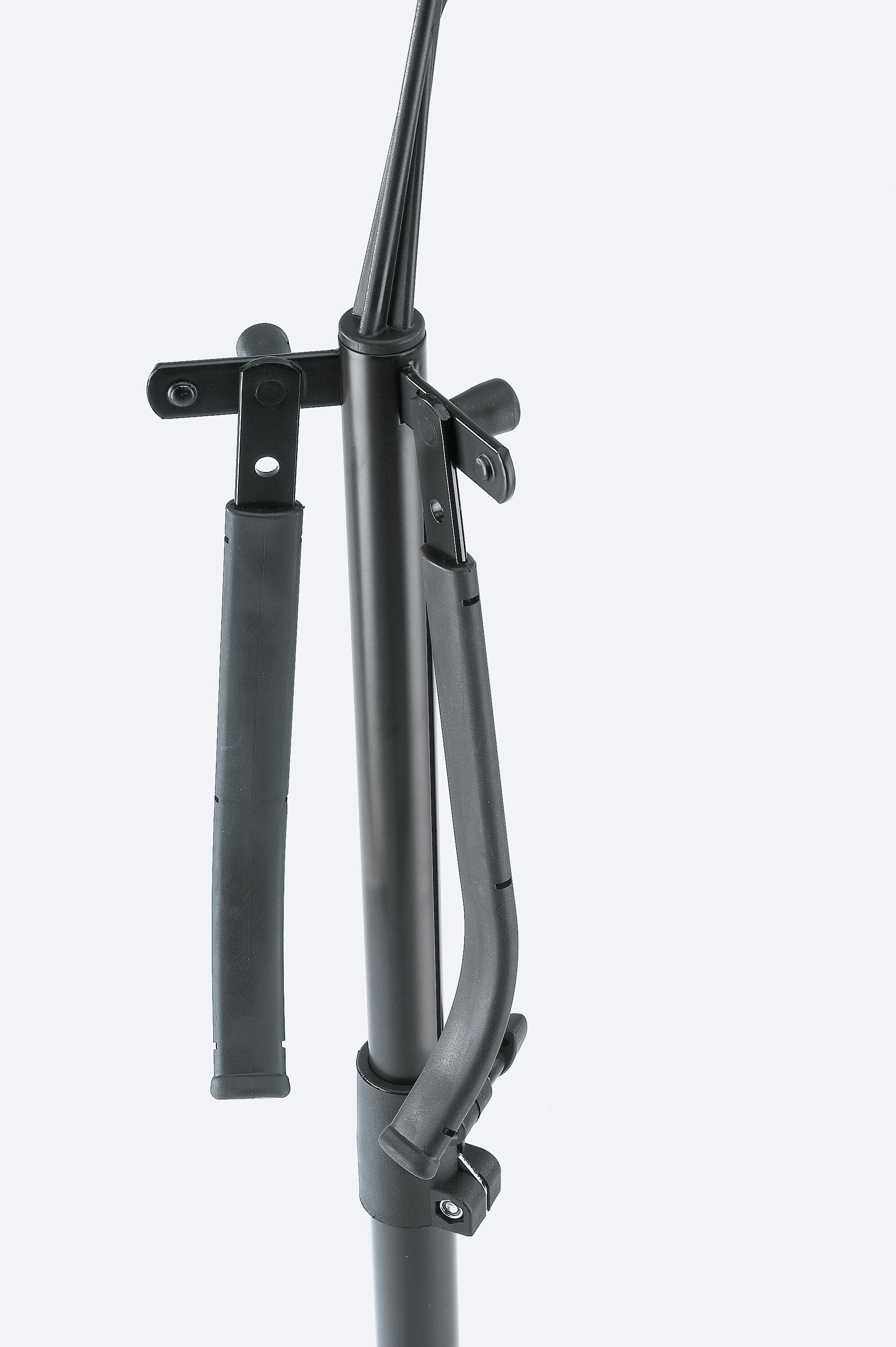 K&M 141/1 Cello stand