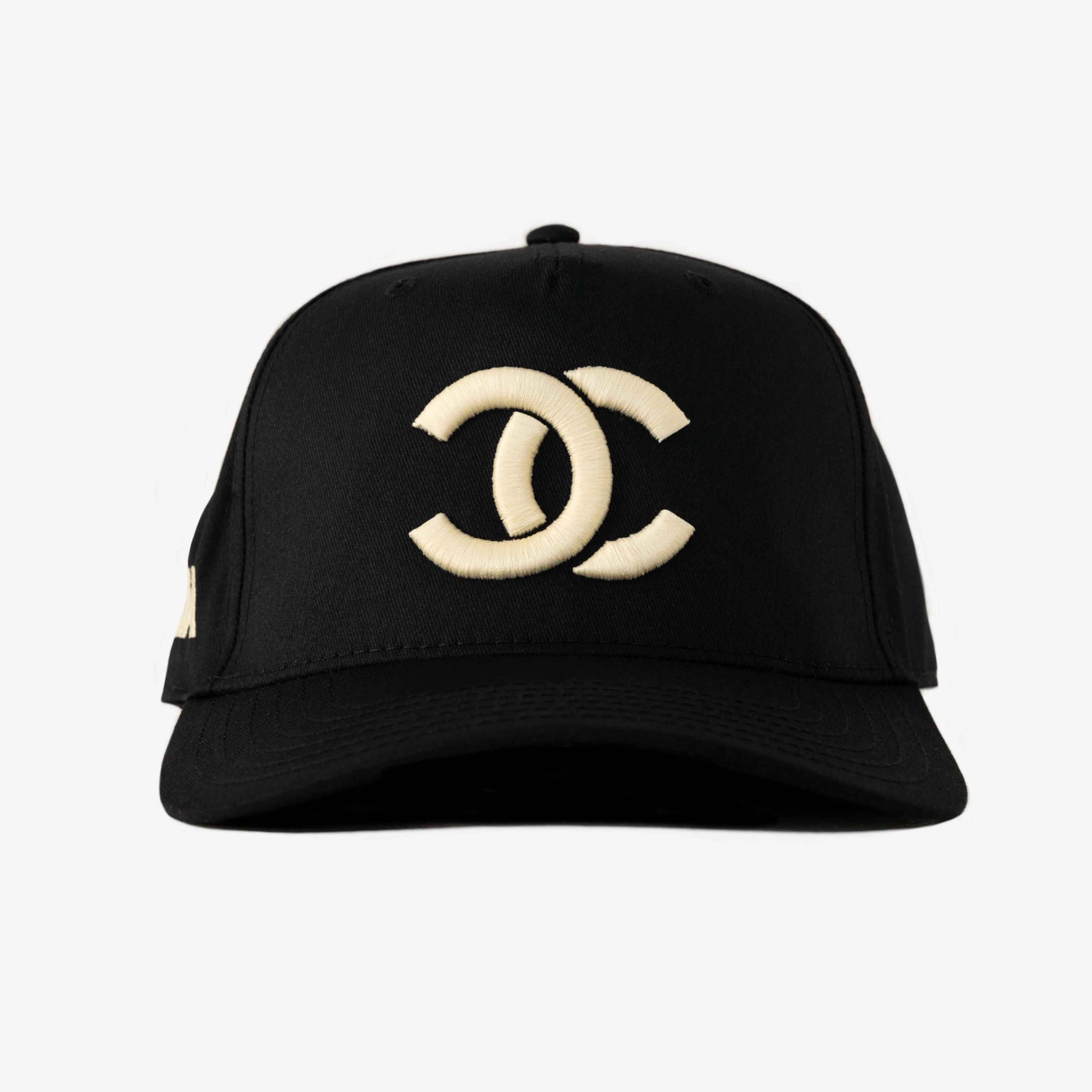oMA STUDIOS DOUBLE C CURVED BRIM HAT