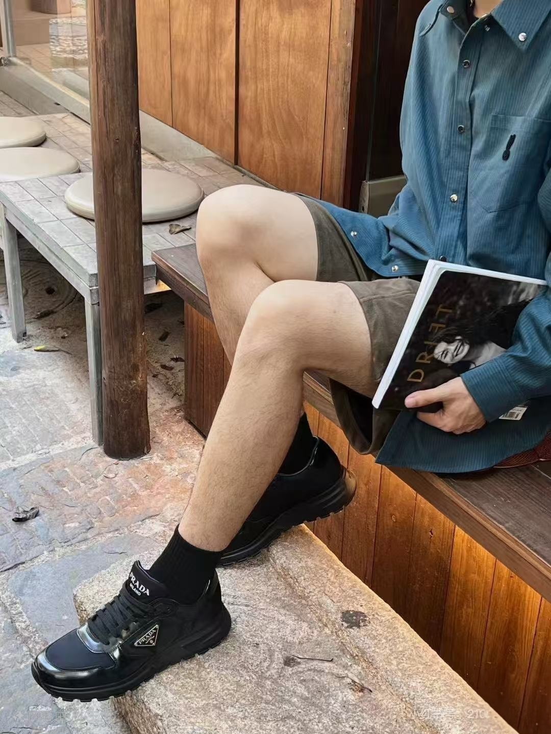 Prada 黑色皮款 男裝 休閒鞋