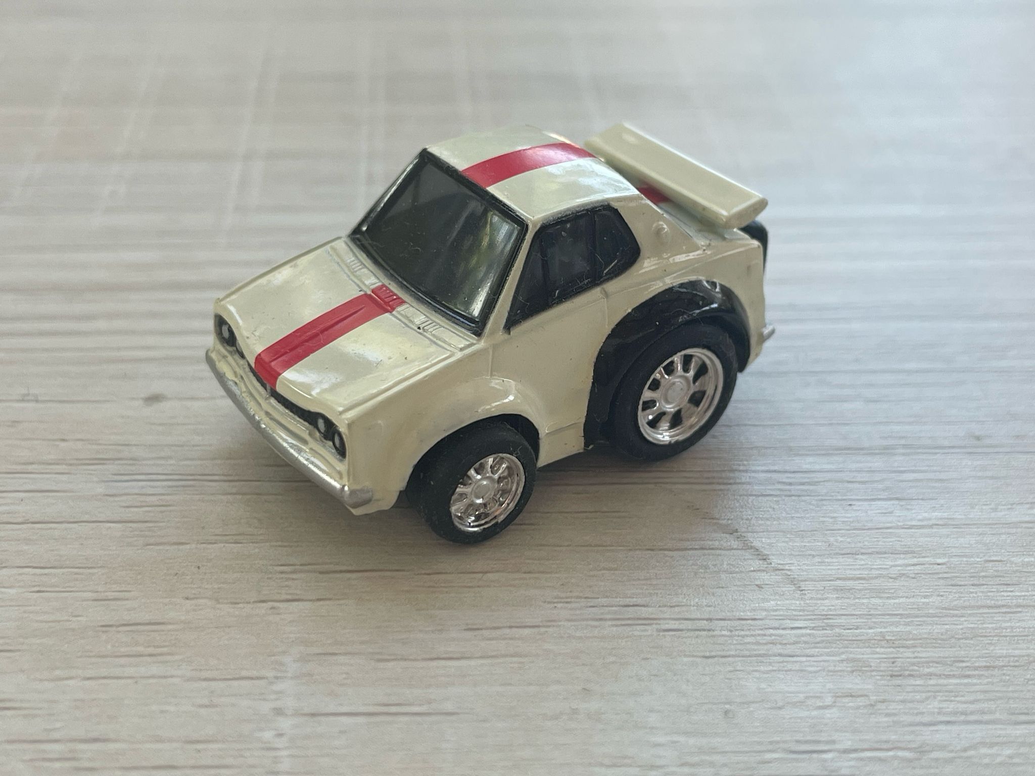 CHORO Q CHIBIKKO NISSAN SKYLINE KPGC10 BEIGE