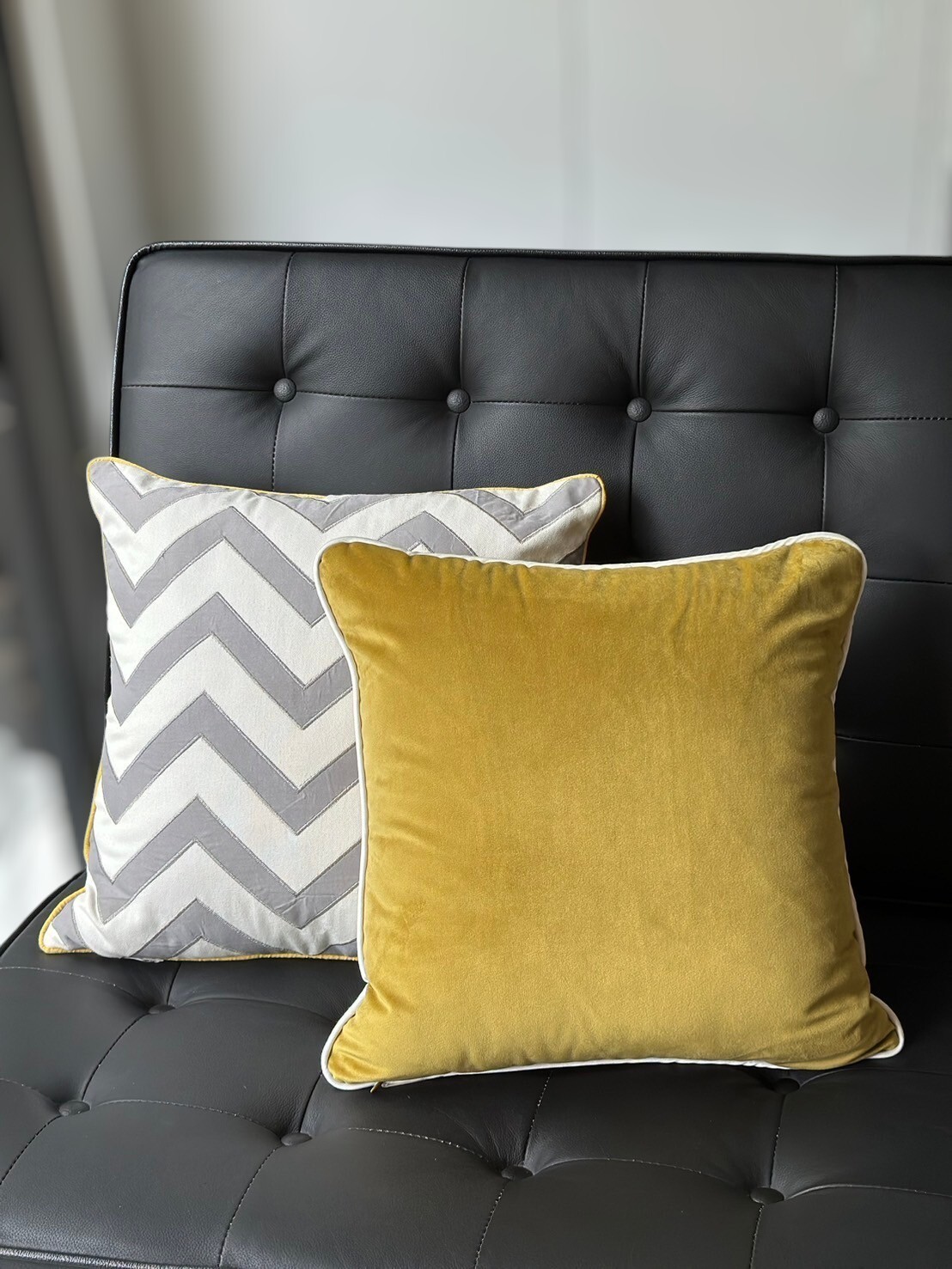 W紋抱枕 灰白／黑白