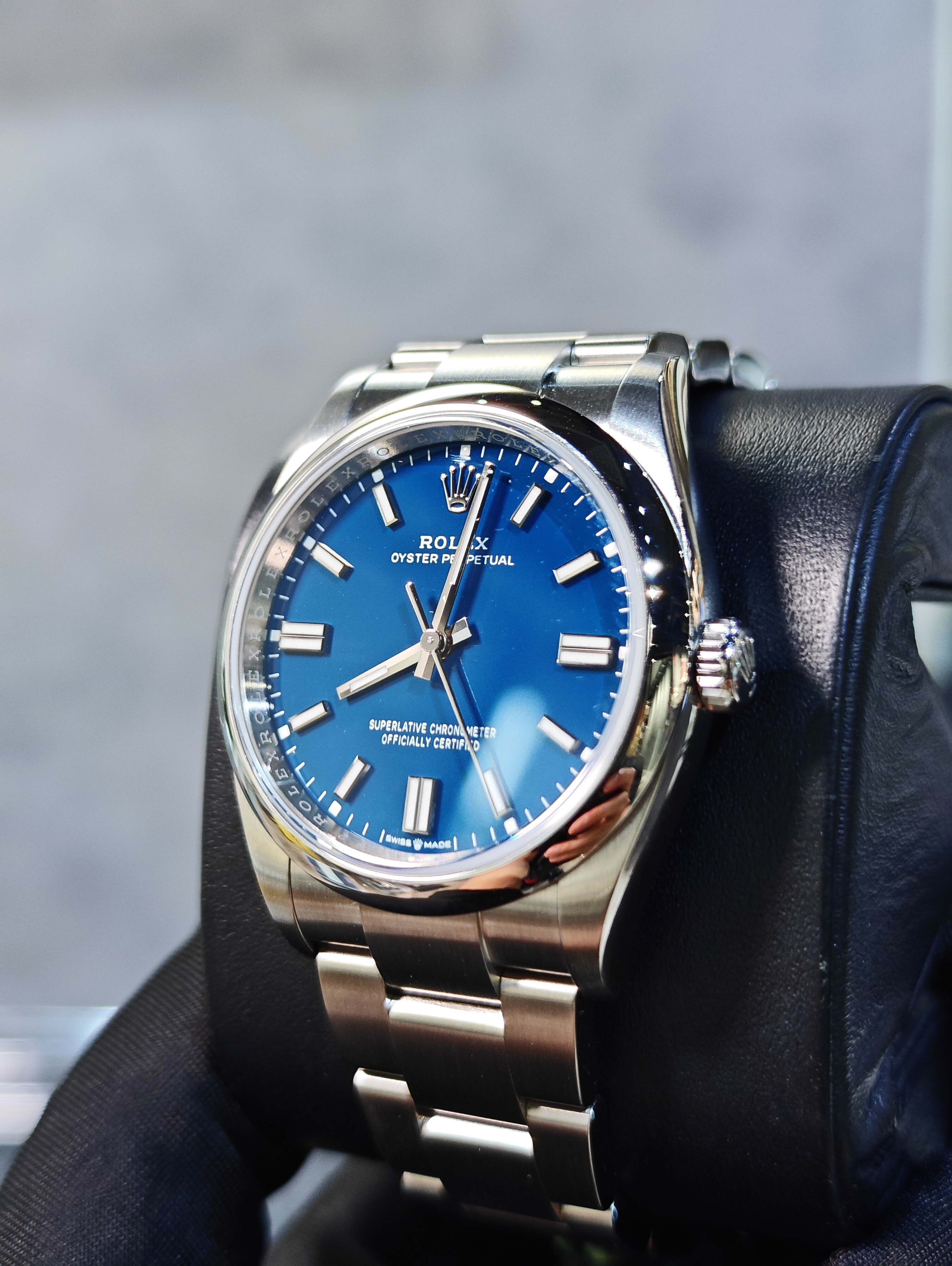 BRAND NEW ROLEX 126000 OYSTER PERPETUAL 36 WITH A BLUE DIAL AND AN OYSTER BRACELET 36MM
