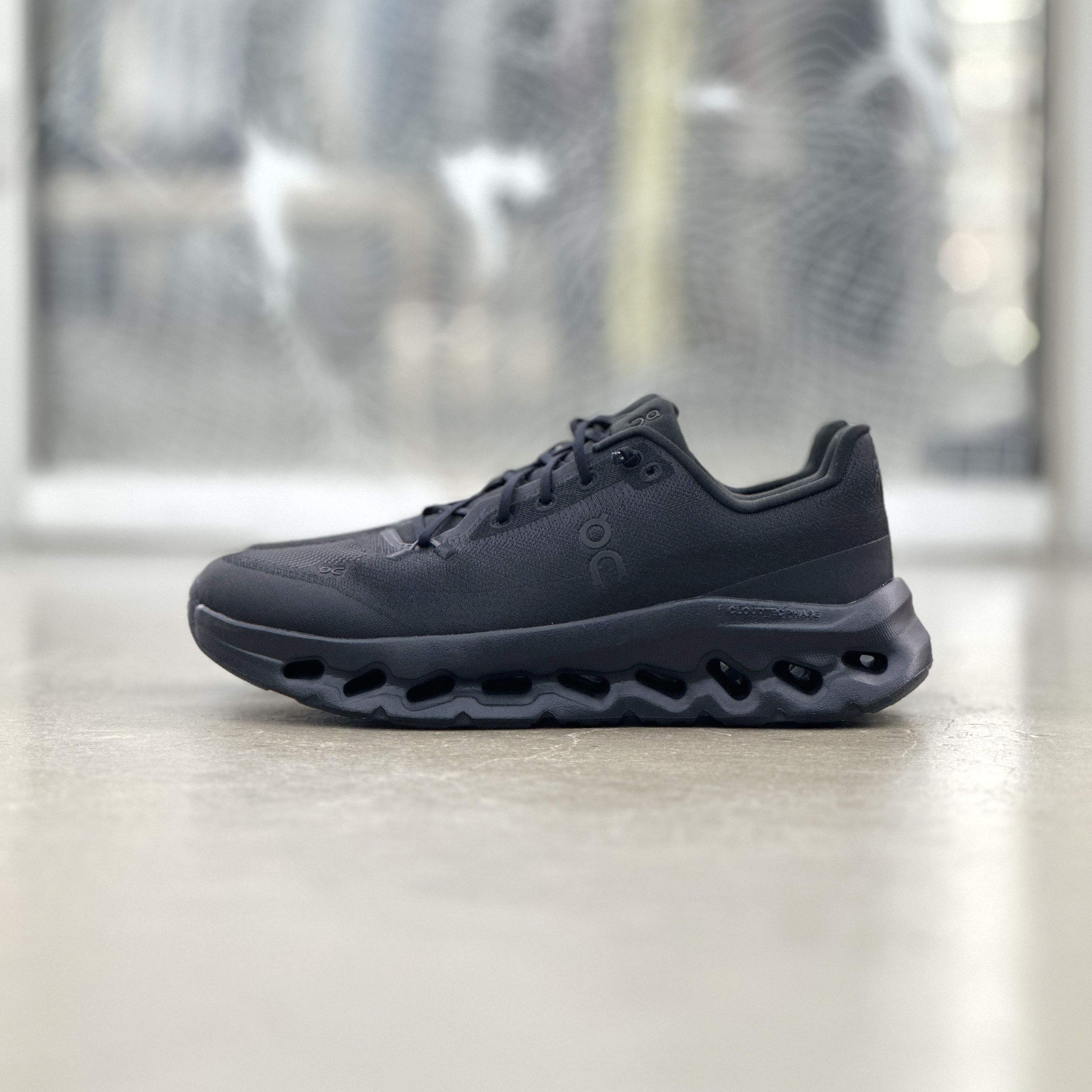 On Running Cloudtilt Black Eclipse