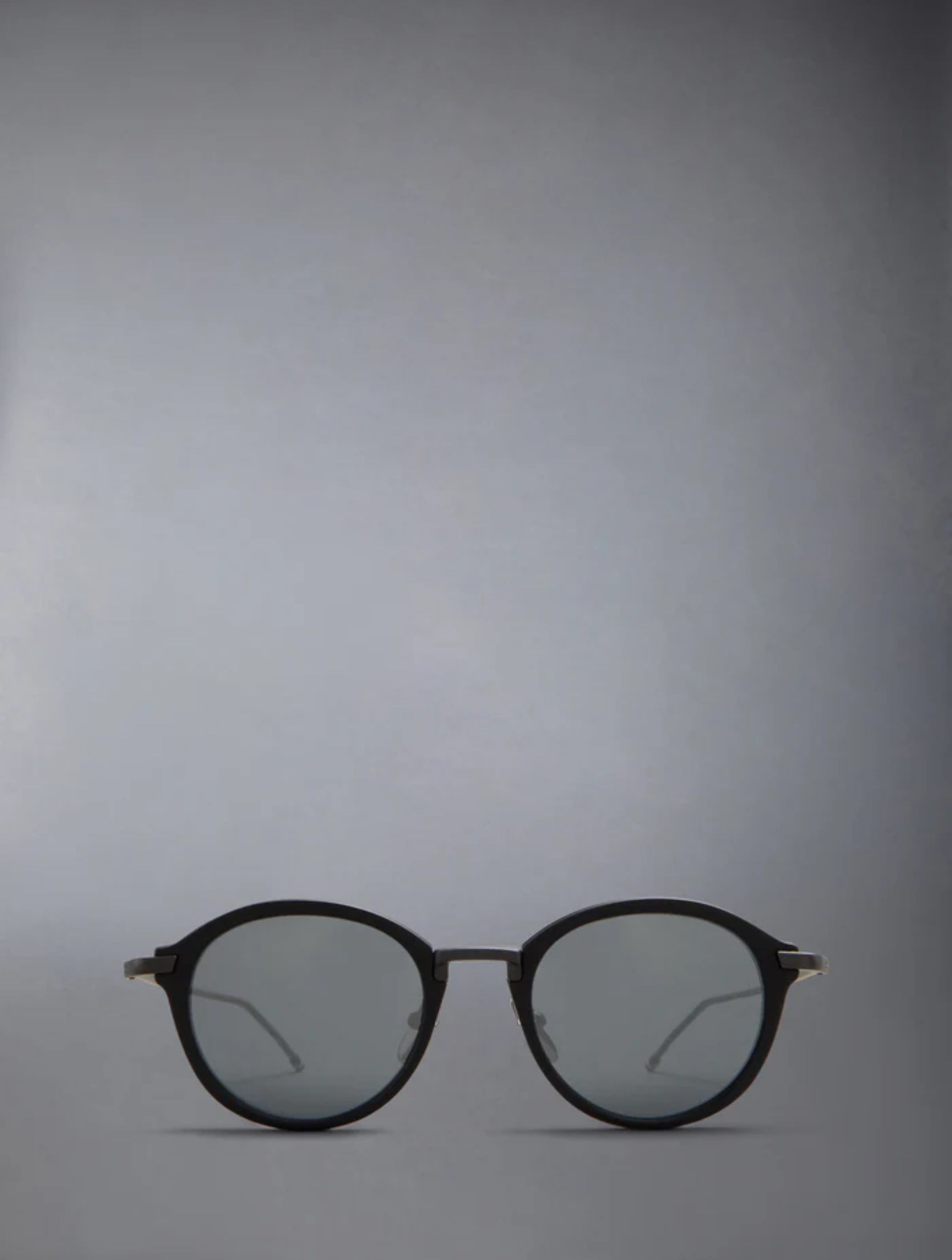 THOM BROWNE.  UES011A