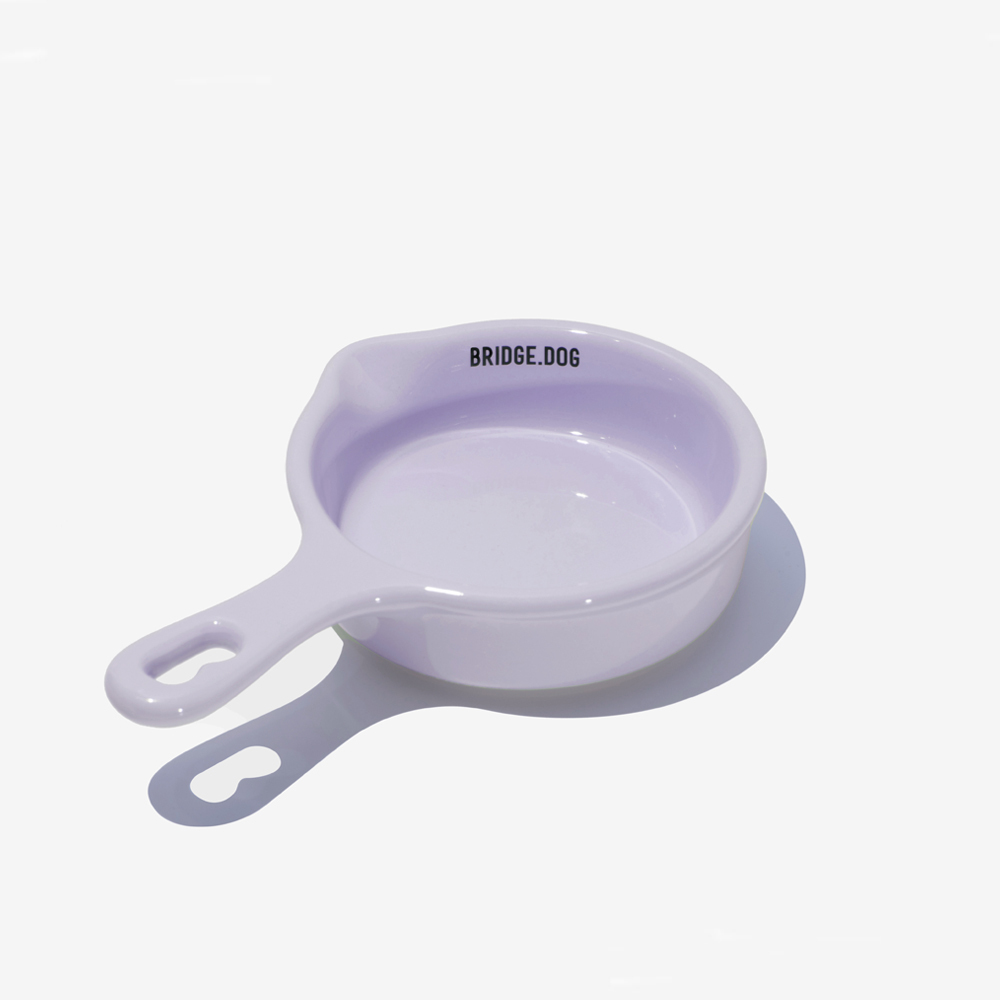 BRIDGE. DOG TOY 亮面平底鍋造型盤 (紫)