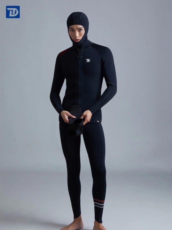 ※TRUDIVE【圖騰系列黑鯊款】3mm 兩件式防寒衣褲 (附頭套)