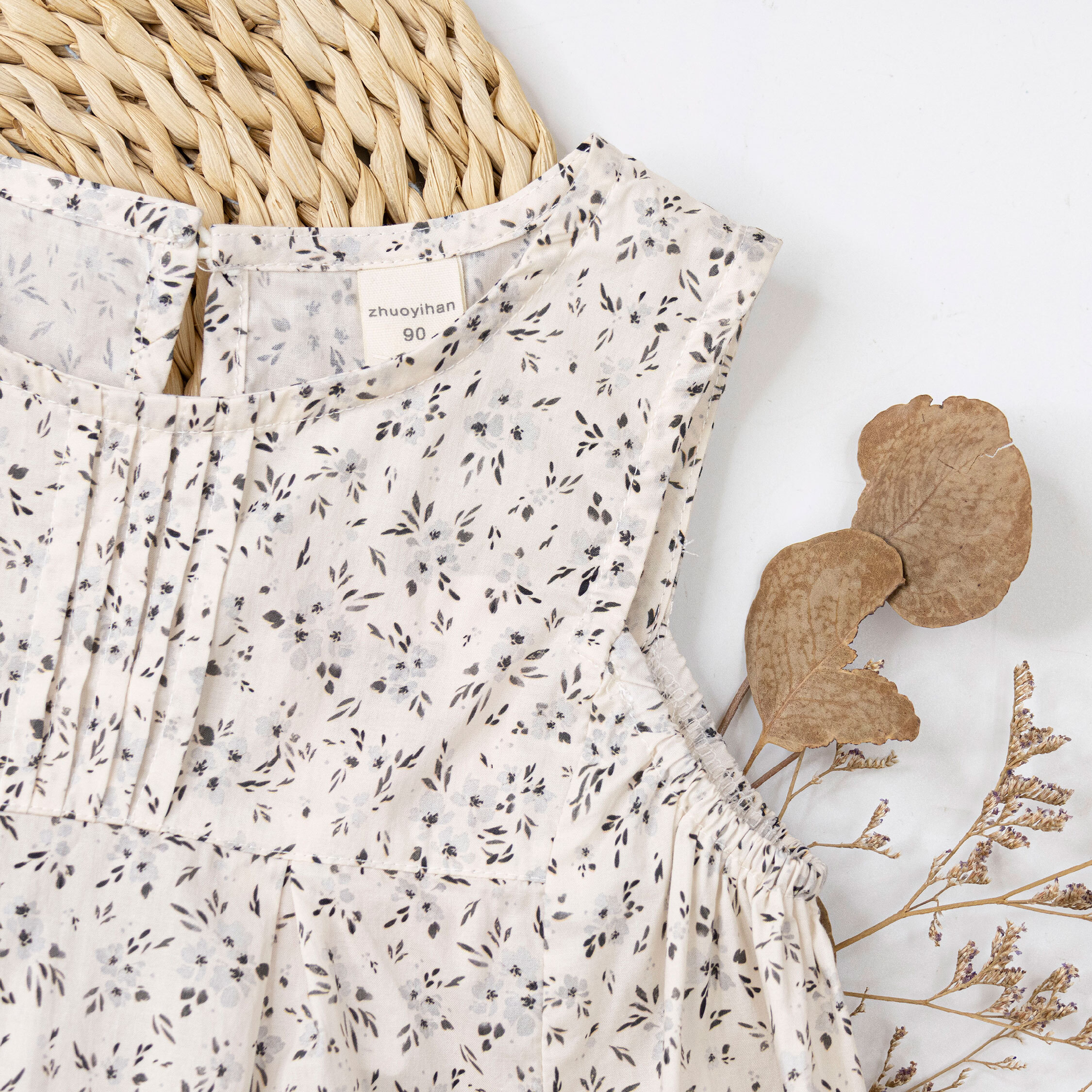 【H50125】氣質滿版花朵打褶背心/上衣