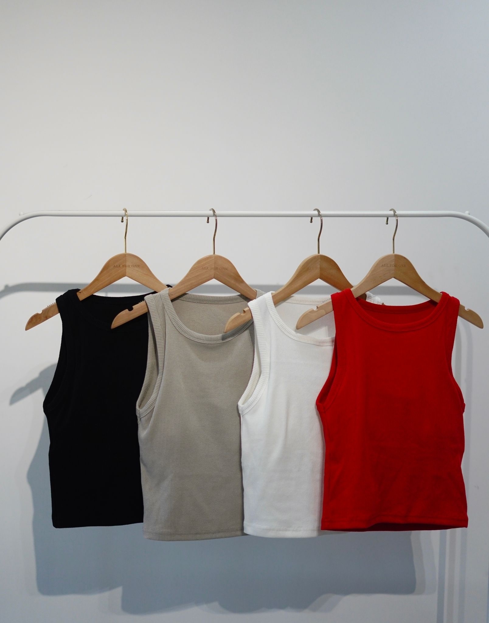 連pad入肩坑紋背心