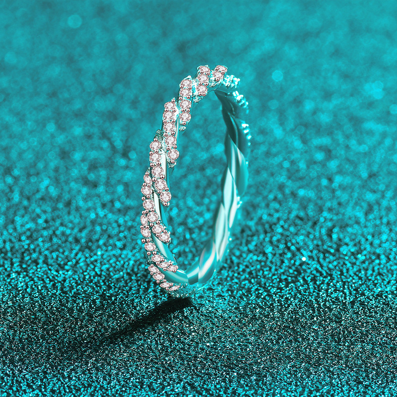 全莫桑鑽麻花排戒        R057C032