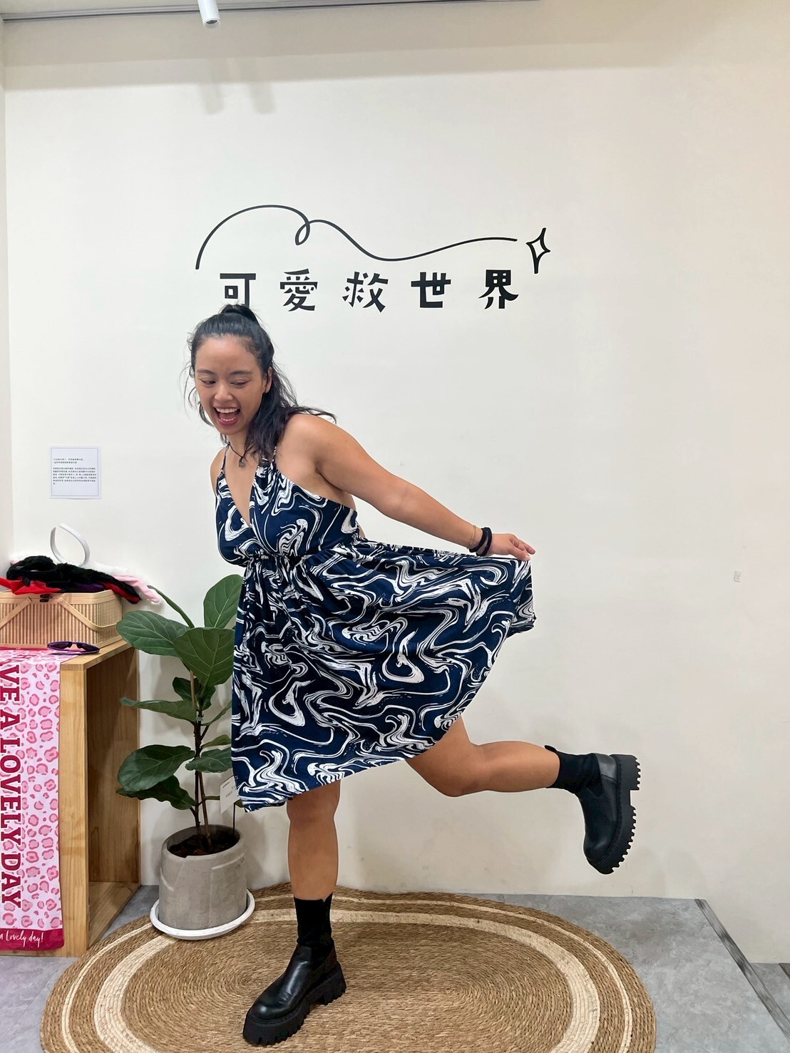 TOAG選品 / 美背綁帶短洋裝（流動黑）