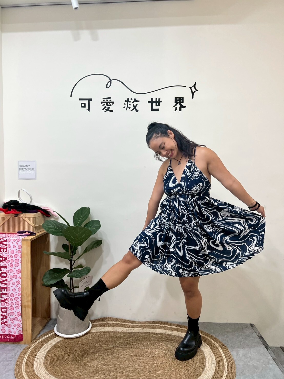 TOAG選品 / 美背綁帶短洋裝（流動黑）