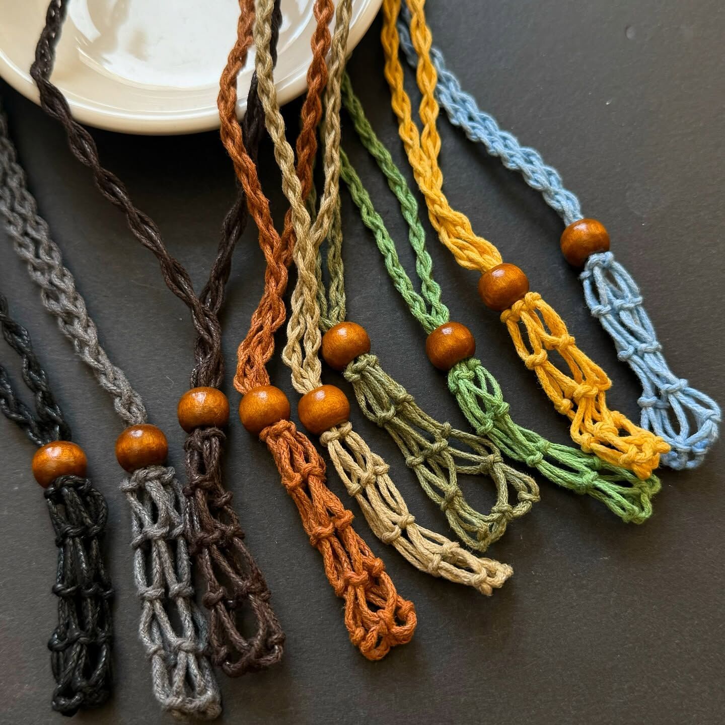 [原石] 水晶滾石編織繩 項鍊