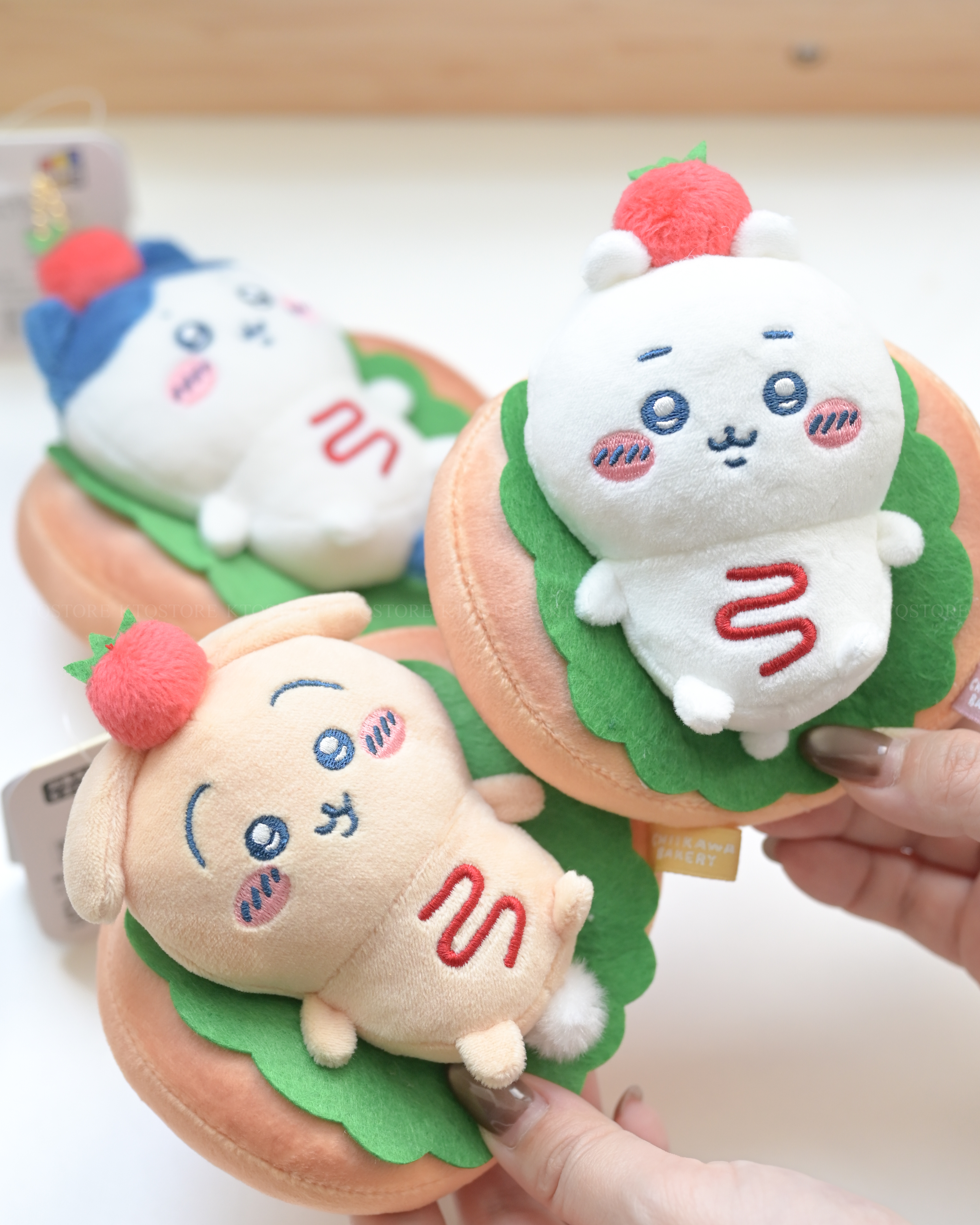 KTQ STORE ‧ 日本 Chiikawa 吉伊卡哇 麵包 店員 三明治系列 吊飾