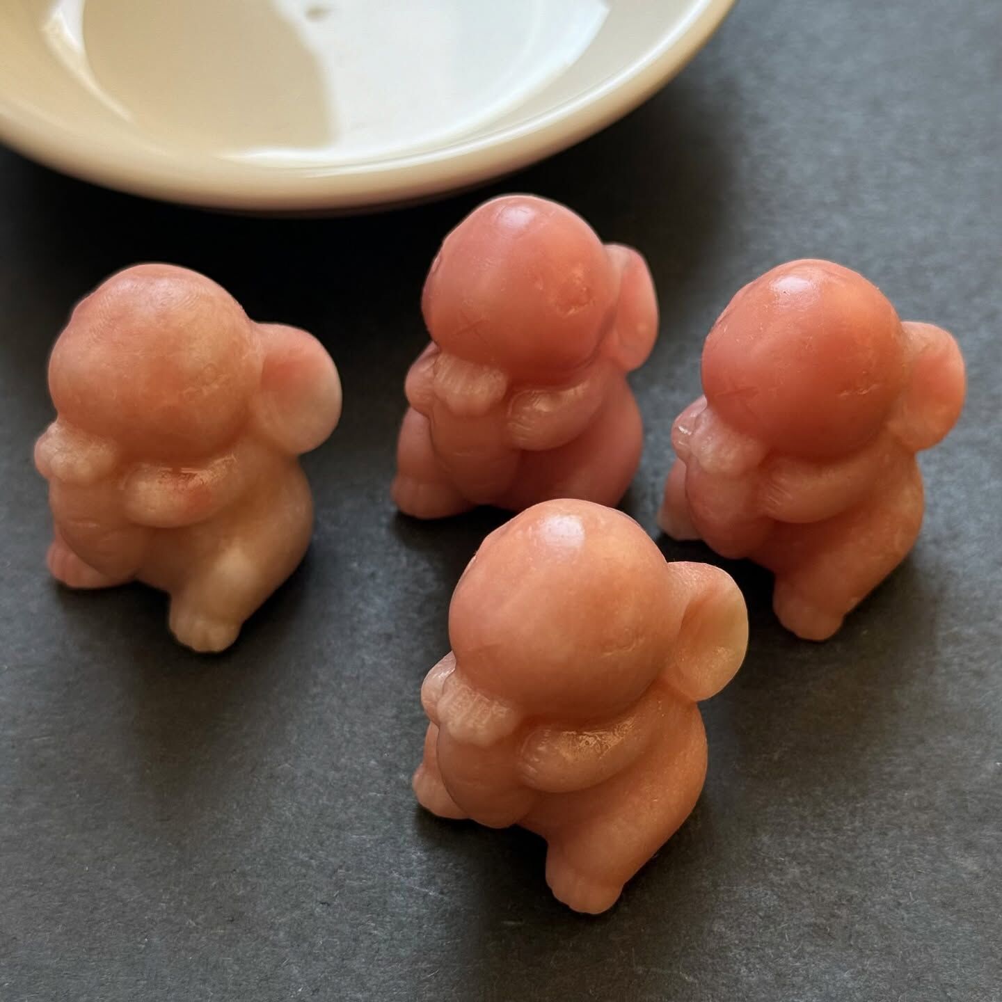 [原石] 粉紅澳寶 小兔子 水晶擺飾