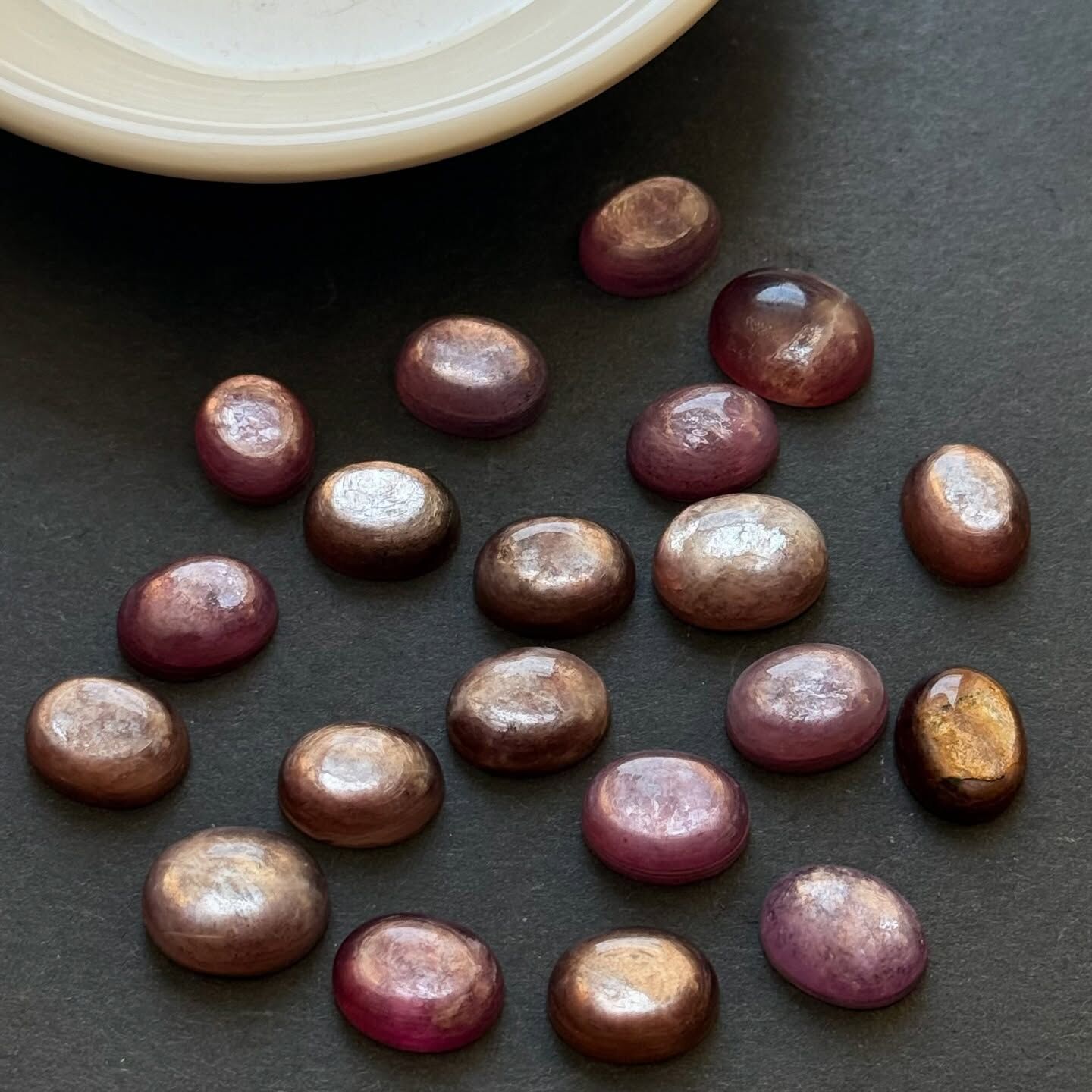 [原石] 紫鋰雲母 水晶蛋面