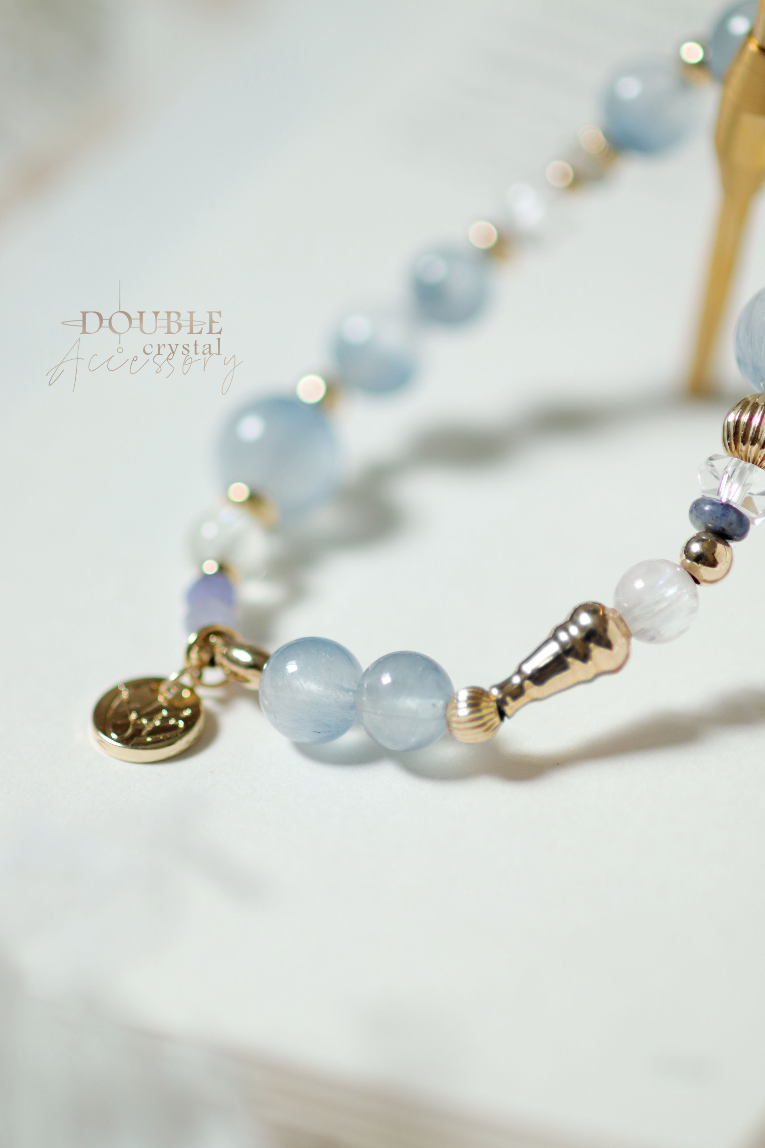 雲層之下：霧霾藍兔毛．冰透拉絲白鋰輝．坦桑．藍點石