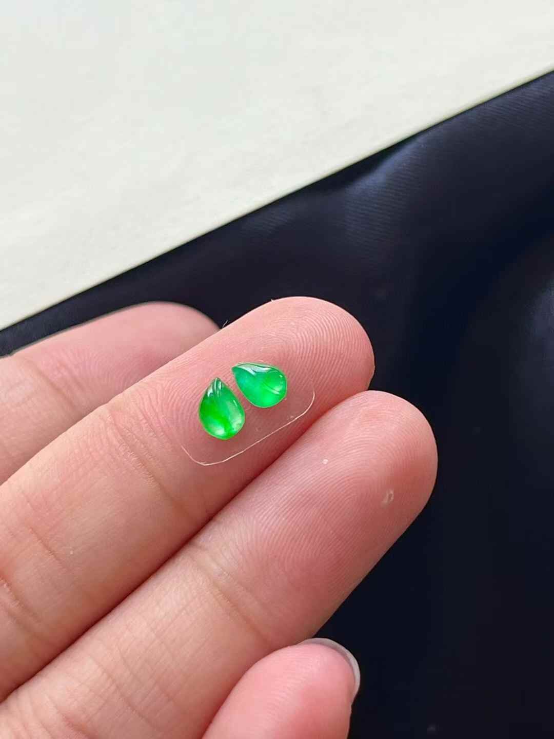 616331 翡翠玉葉一對