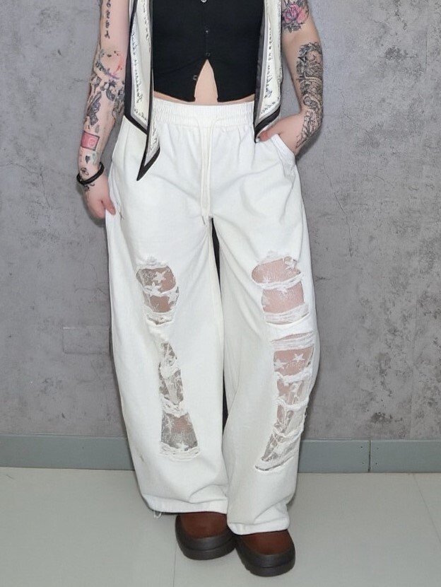 刺繡牛仔設計款破洞網紗褲