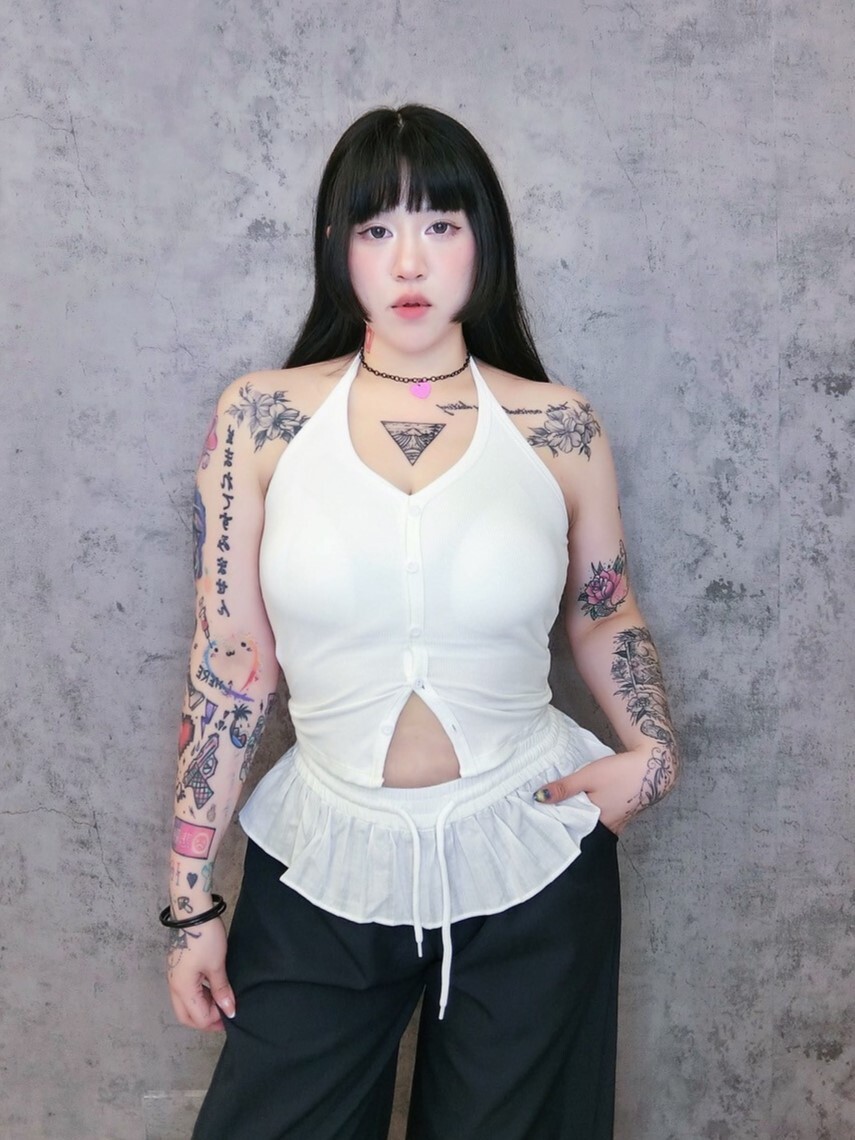 V領排扣繞脖小可愛*帶胸墊