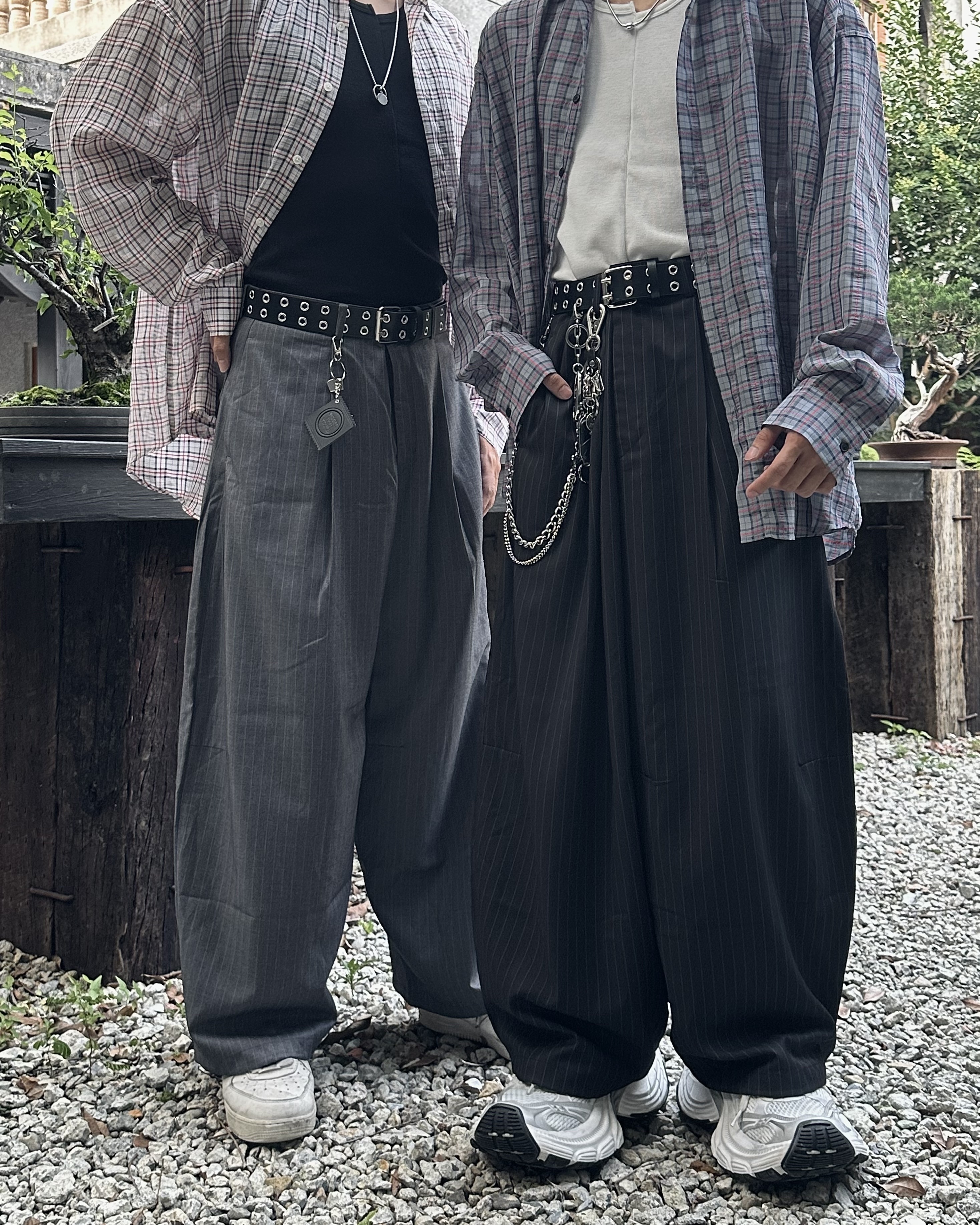 𝐇·𝐓·𝐒 韓國 條紋設計 細紋 吊帶 割線 質感 寬鬆 落地 西裝褲 長褲