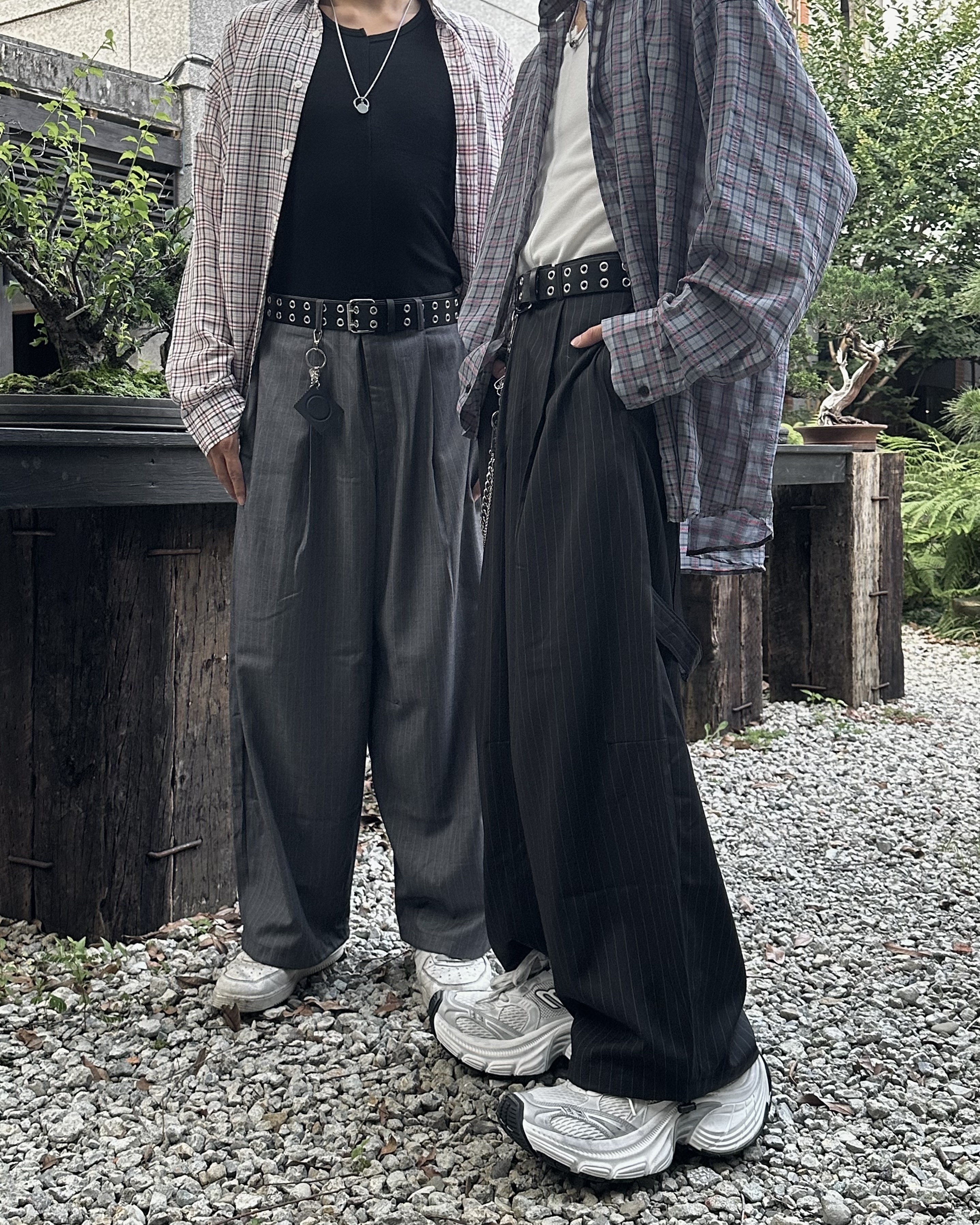 𝐇·𝐓·𝐒 韓國 條紋設計 細紋 吊帶 割線 質感 寬鬆 落地 西裝褲 長褲