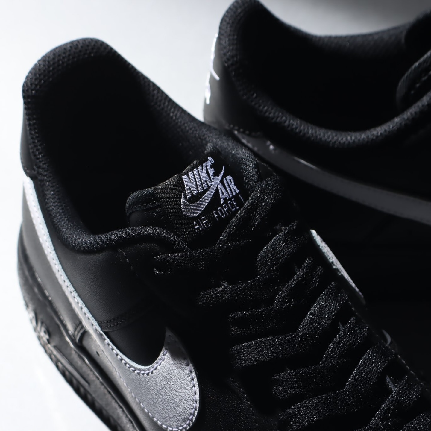 (預訂) Nike Air Force 1 Low - Black White