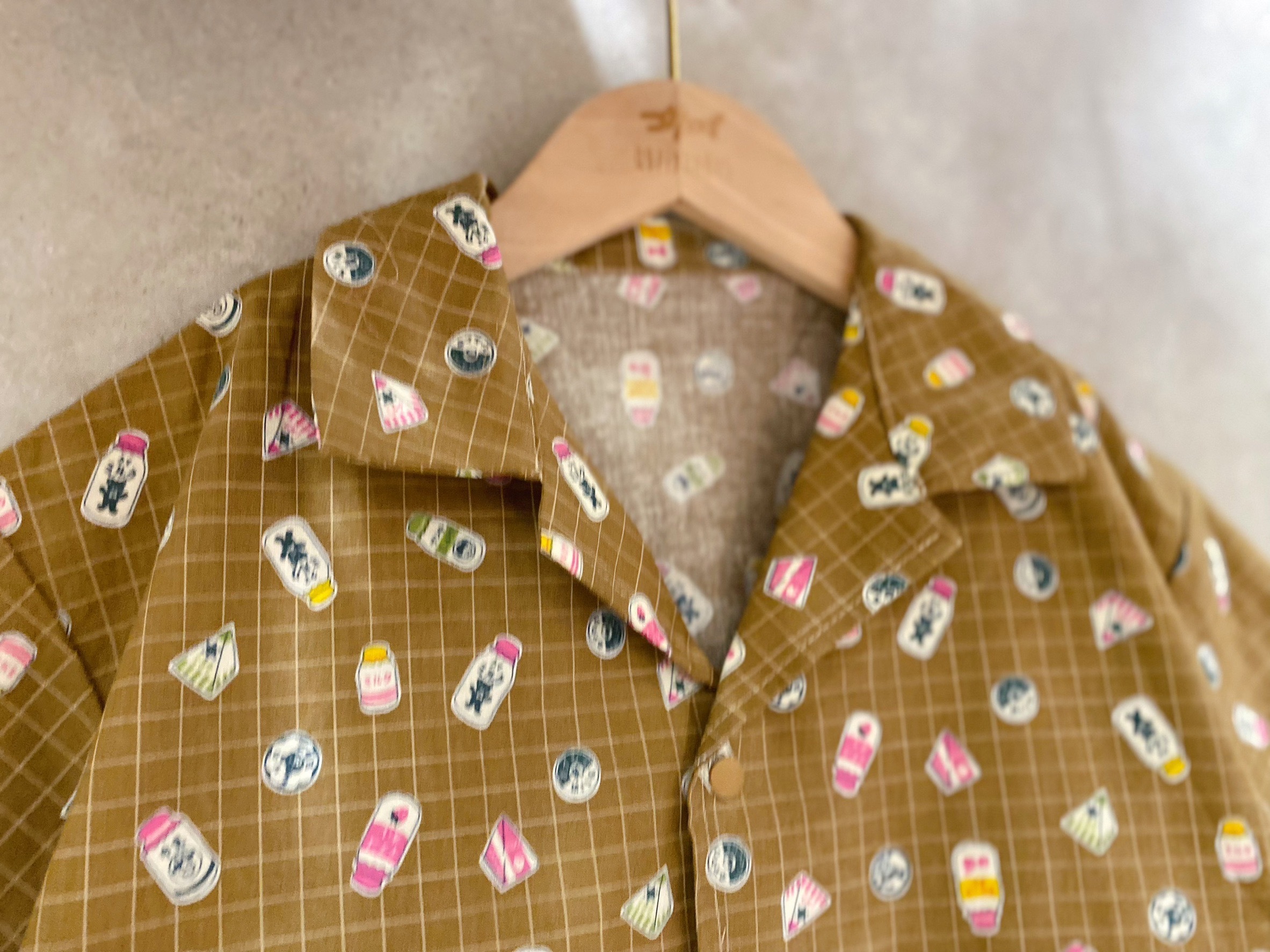 咖啡色牛奶瓶 古巴襯衫（120）