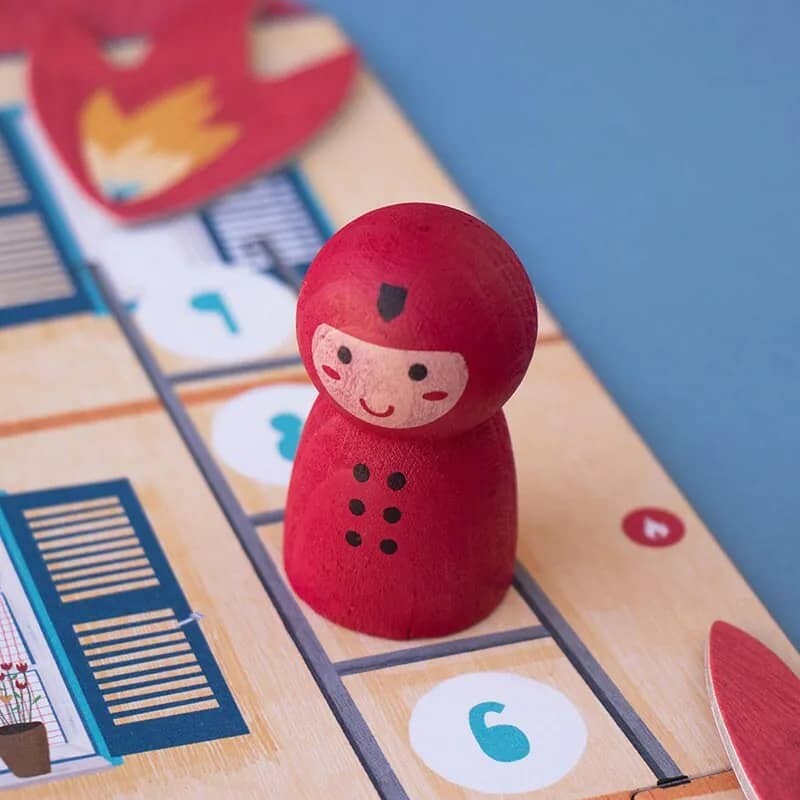 Londji搶救貓咪合作遊戲，協助消防員，幫助撲滅火災，遊戲中認識數字和價值，學習共識，決定策略。