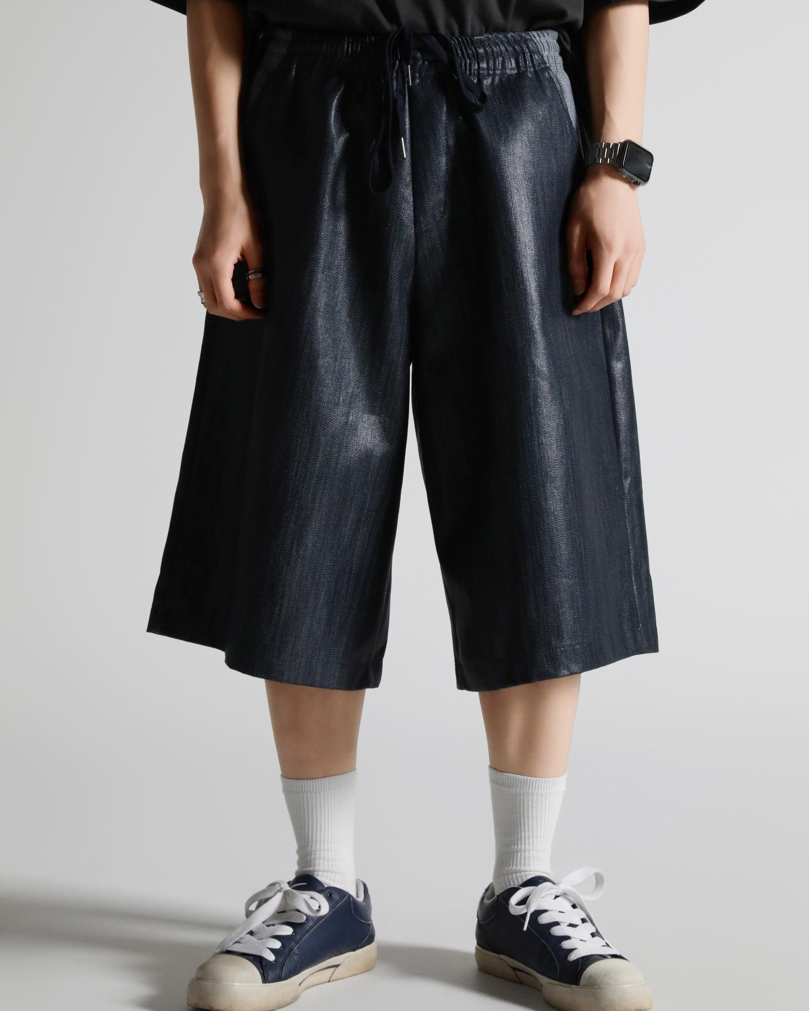 (韓國獨家特價)塗層牛仔拼色短褲