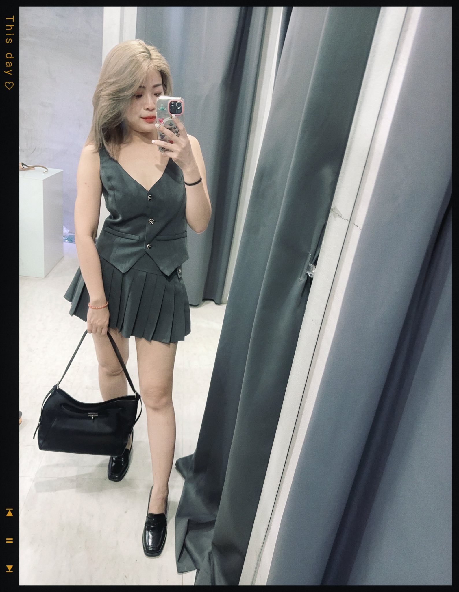 鬆弛感凱莉釦 牛皮肩背大包(黑/咖)