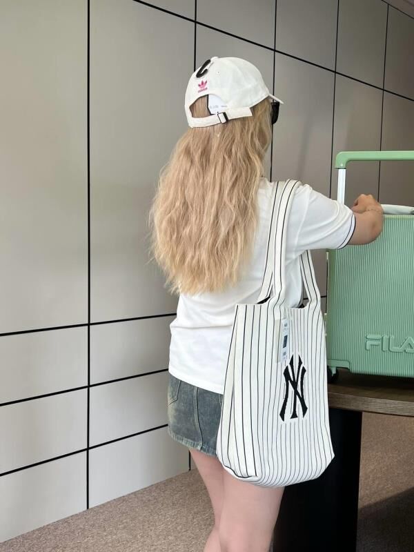 【直播】MLB LL0625709 條紋側咩袋