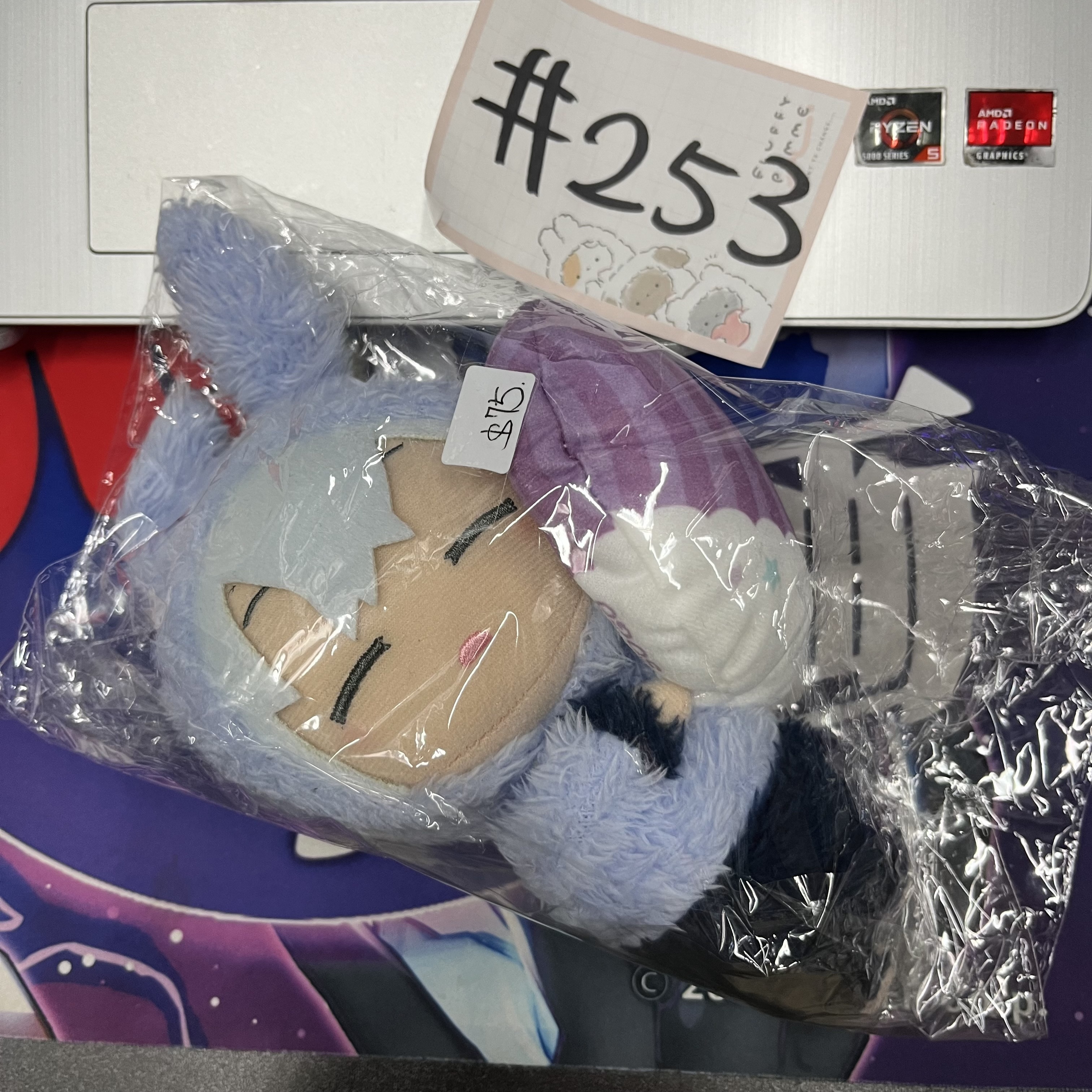 I7   sogo 公仔  #253