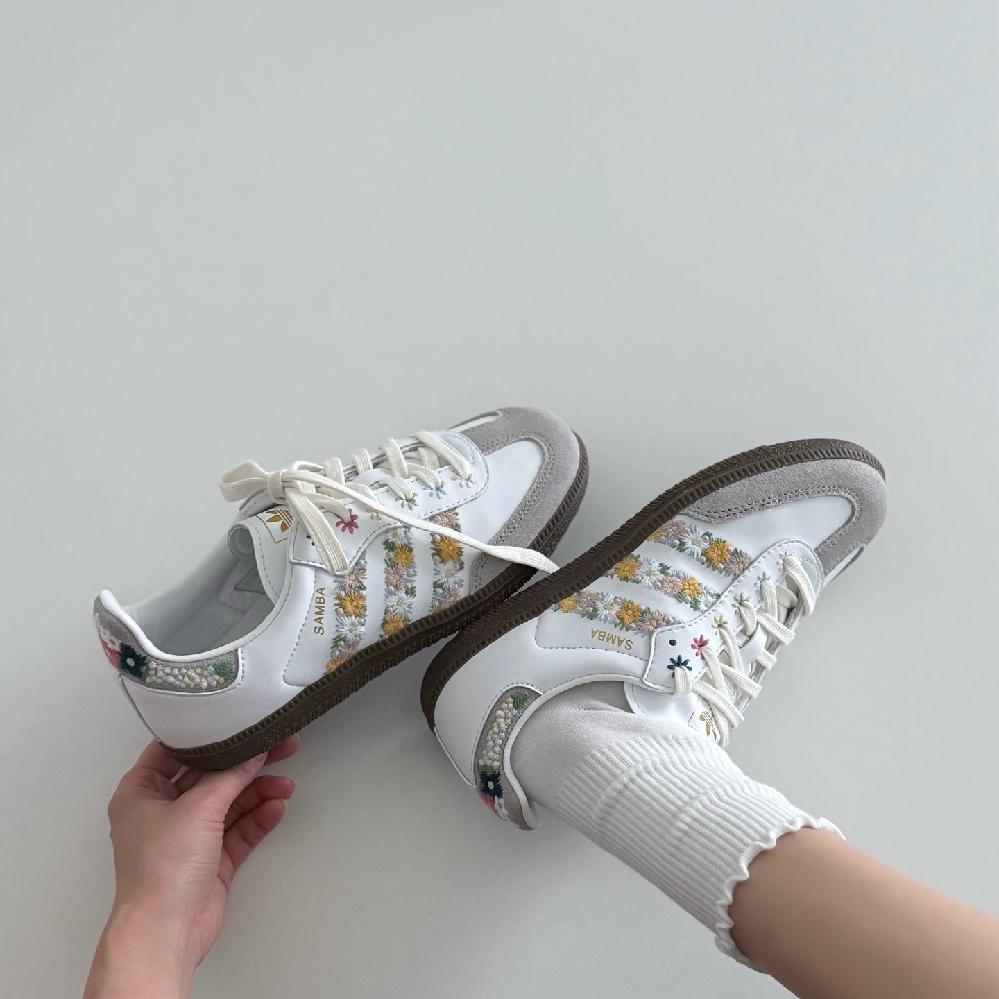 Juice x Adidas Originals Samba OG Flower 花卉 刺繡 清新 小香 白色 復古鞋 HQ5155