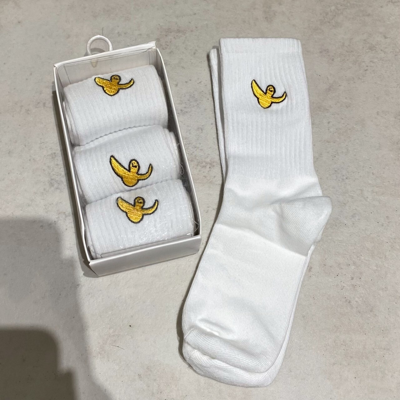 Mark Gonzales MG 小飛人天使刺繡長襪 白色 三入組  Z255ASO100