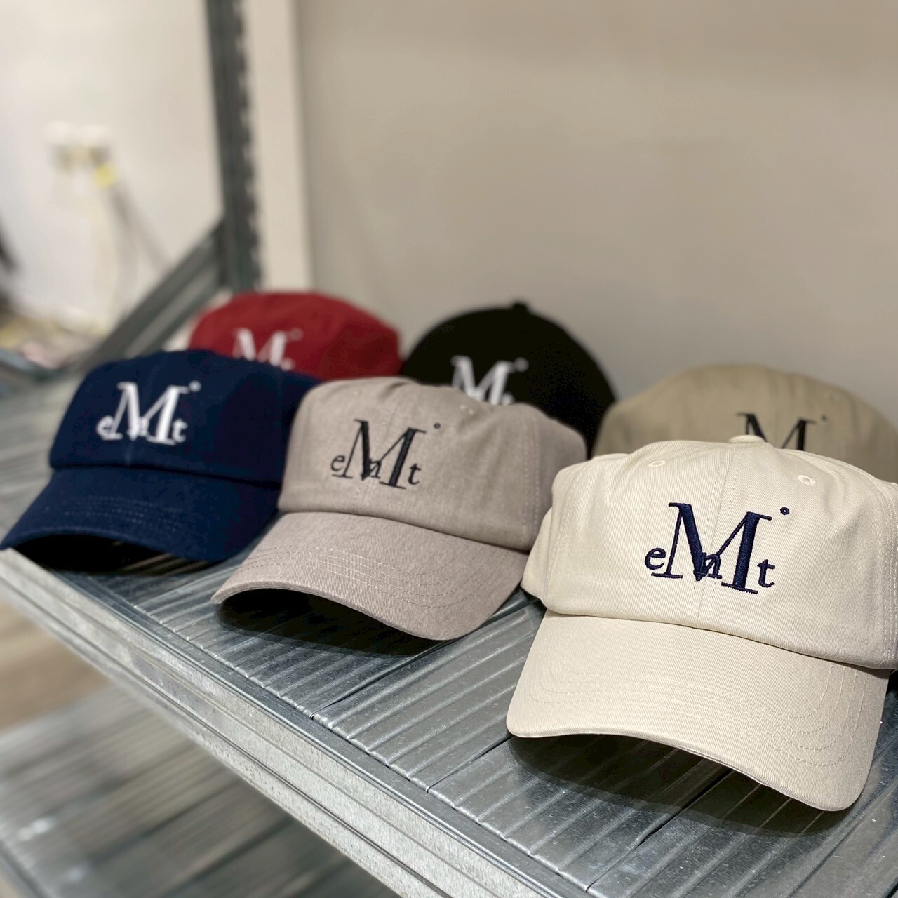 韓國 MUCENT 簡約 復古 休閒 Logo 刺繡棒球帽